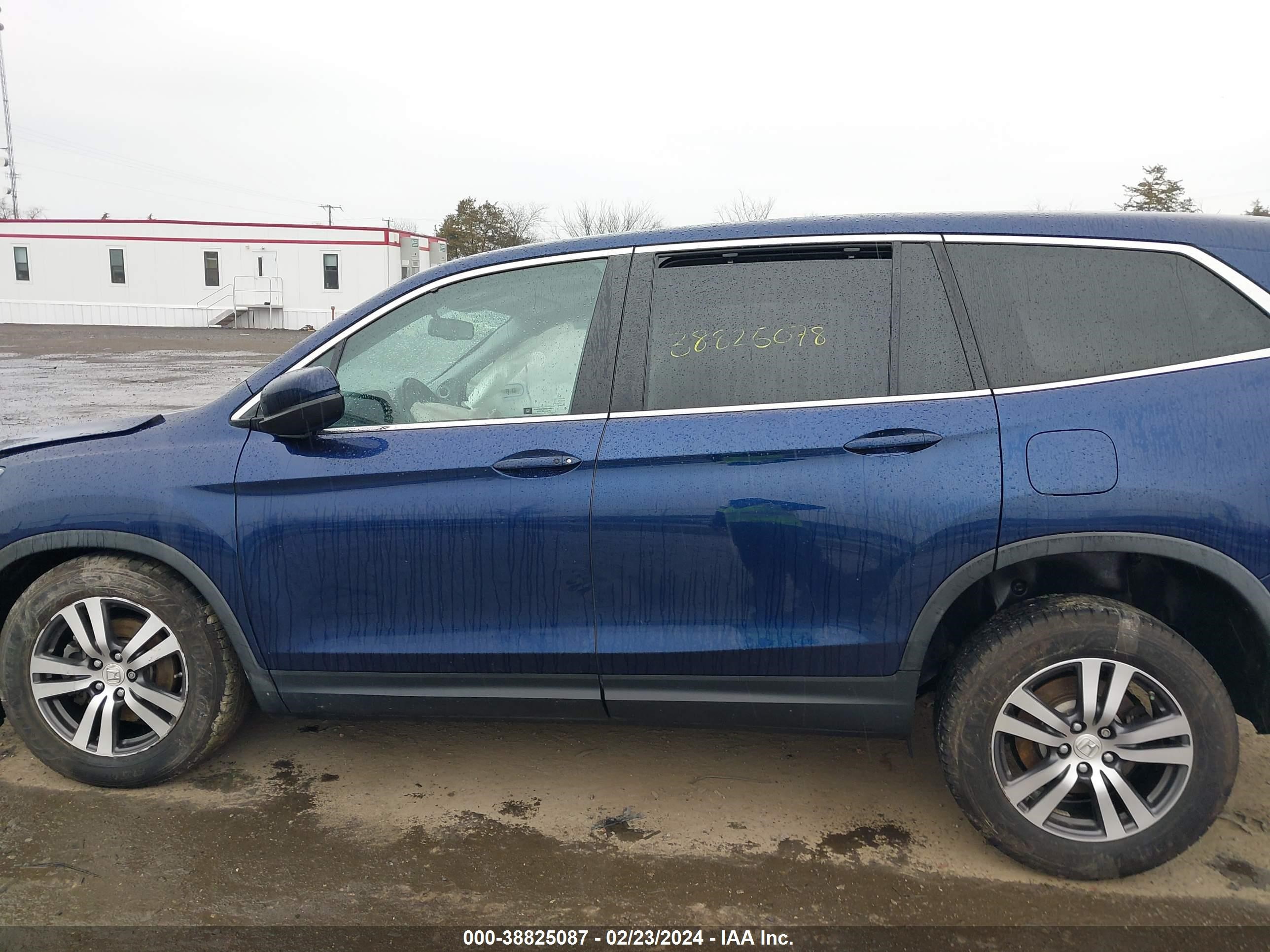 Photo 13 VIN: 5FNYF6H85HB069830 - HONDA PILOT 