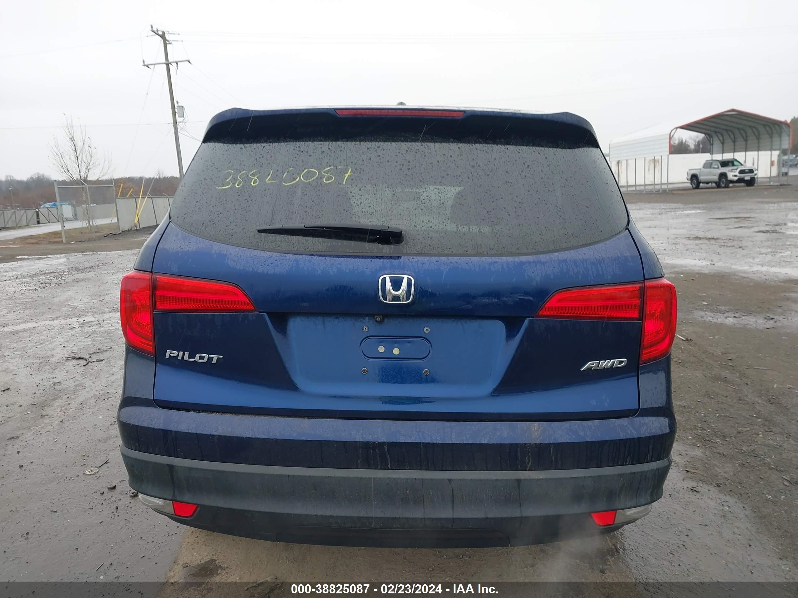 Photo 15 VIN: 5FNYF6H85HB069830 - HONDA PILOT 