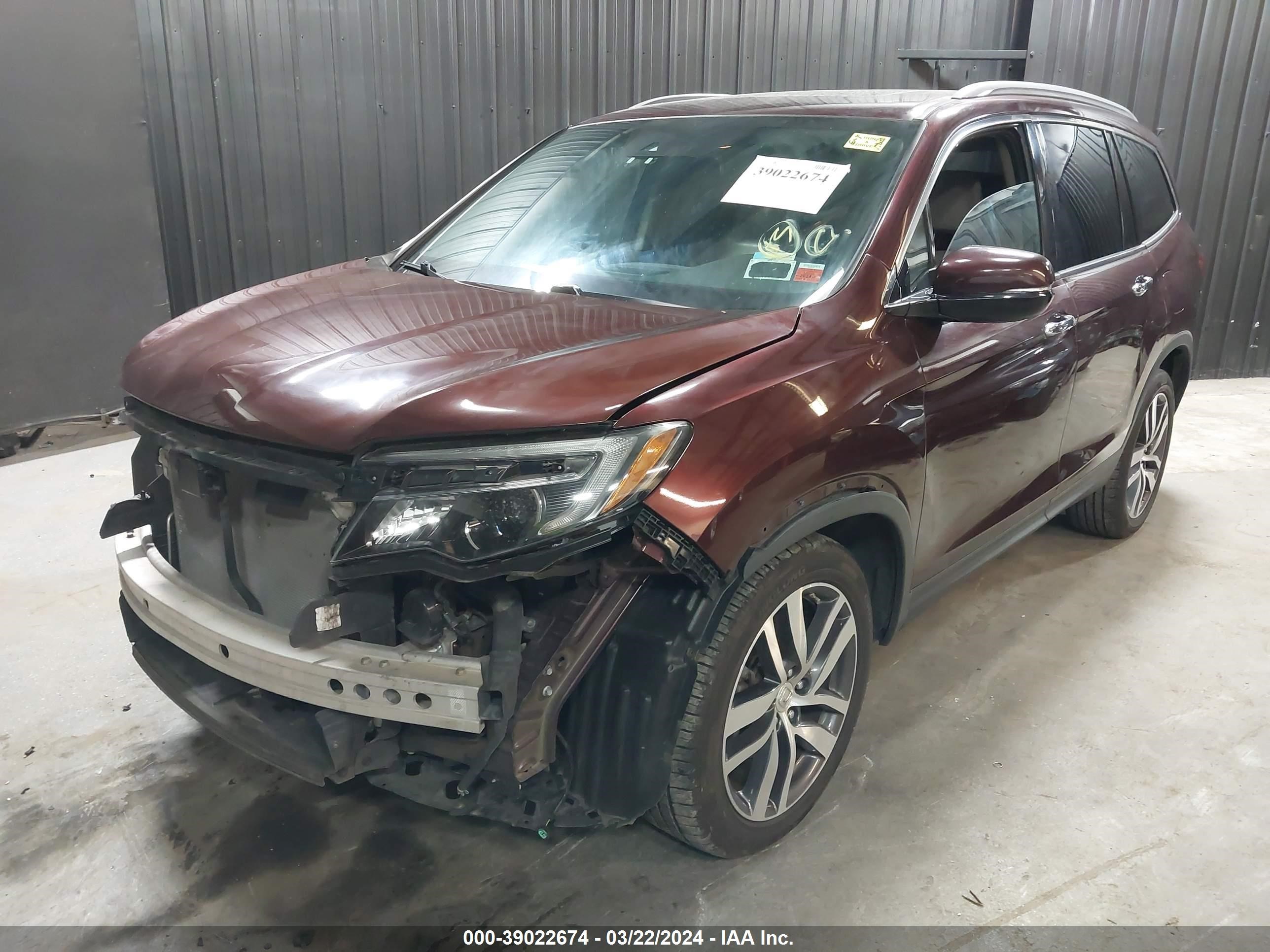 Photo 1 VIN: 5FNYF6H90HB007874 - HONDA PILOT 