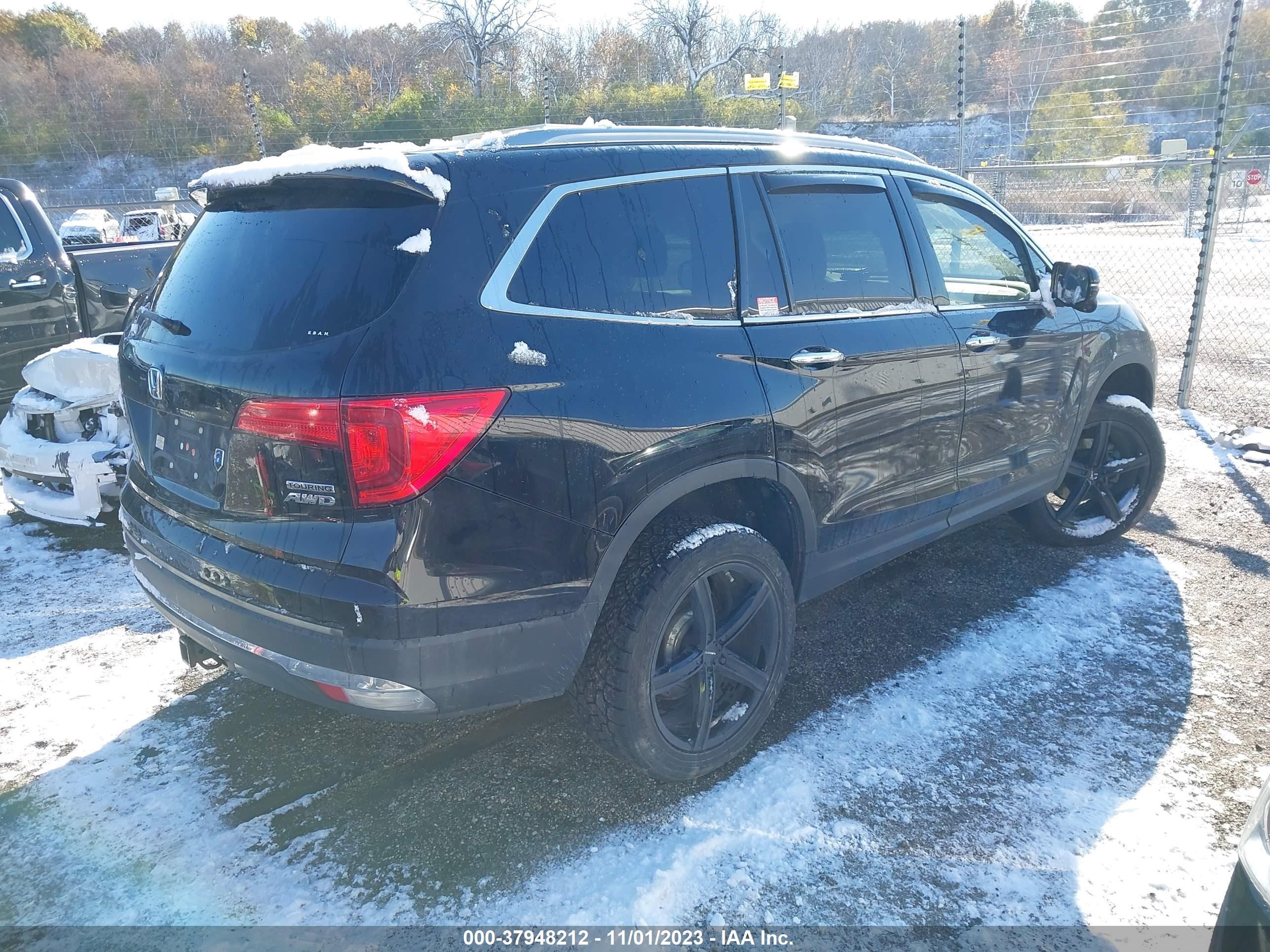 Photo 3 VIN: 5FNYF6H90HB063720 - HONDA PILOT 