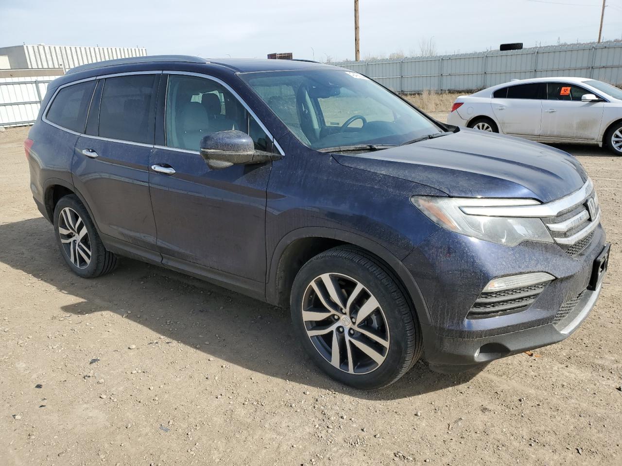 Photo 3 VIN: 5FNYF6H90HB093140 - HONDA PILOT 