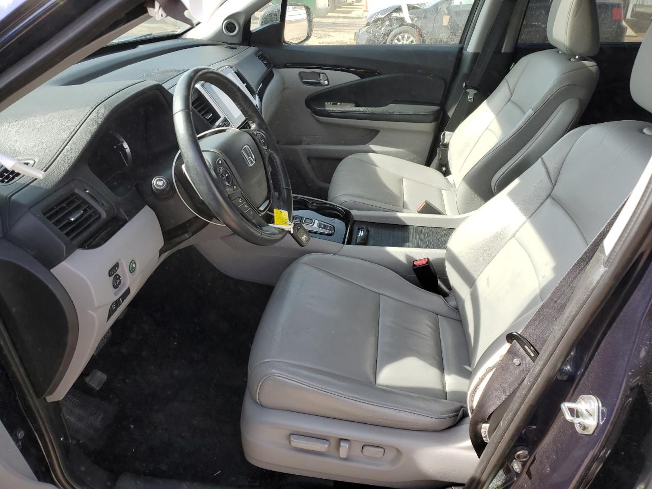 Photo 6 VIN: 5FNYF6H90HB093140 - HONDA PILOT 