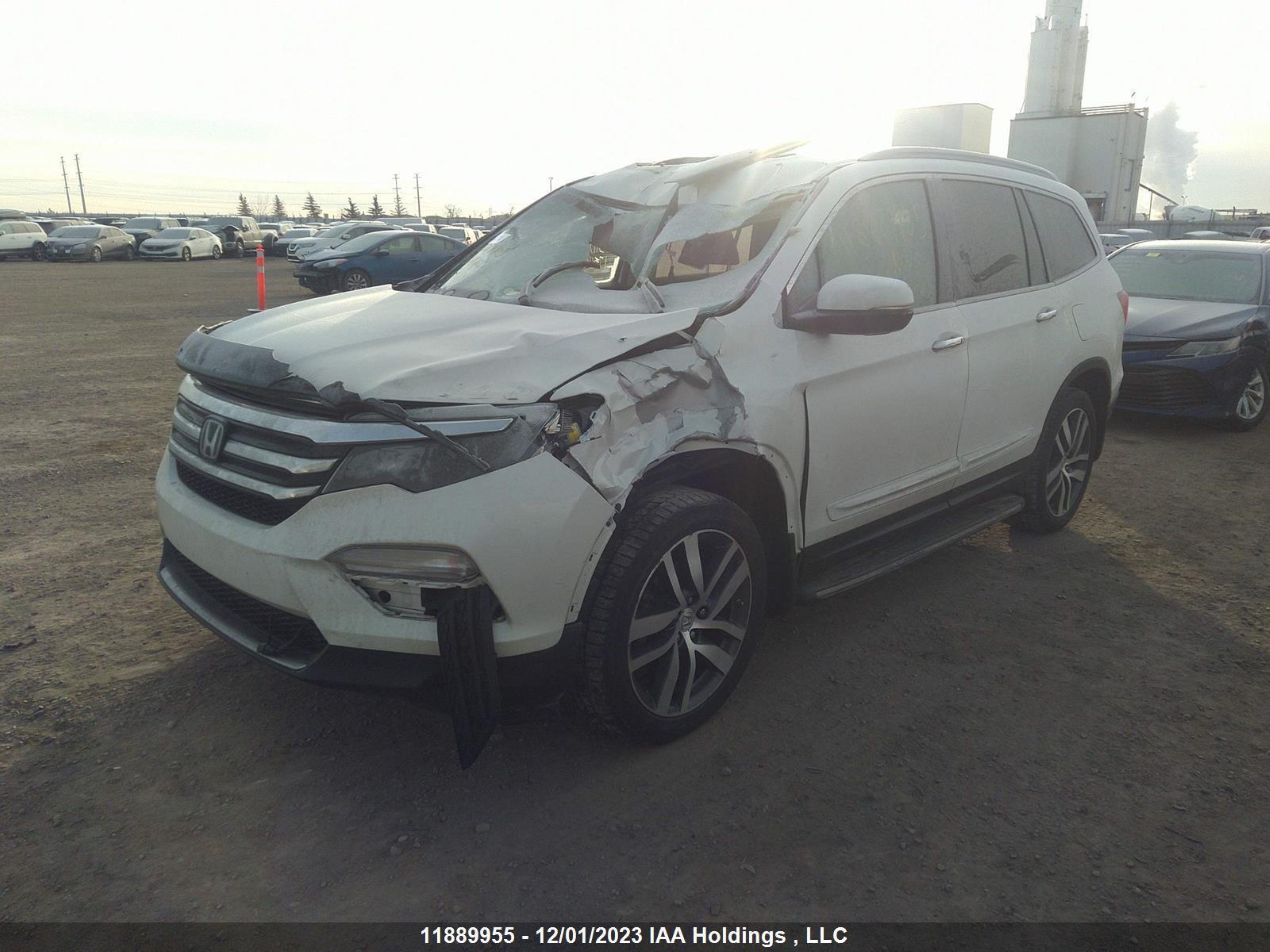 Photo 1 VIN: 5FNYF6H91GB511705 - HONDA PILOT 