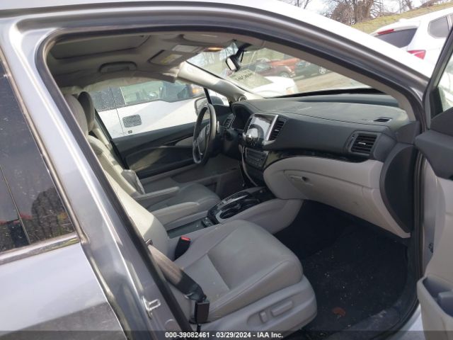 Photo 4 VIN: 5FNYF6H92HB065131 - HONDA PILOT 