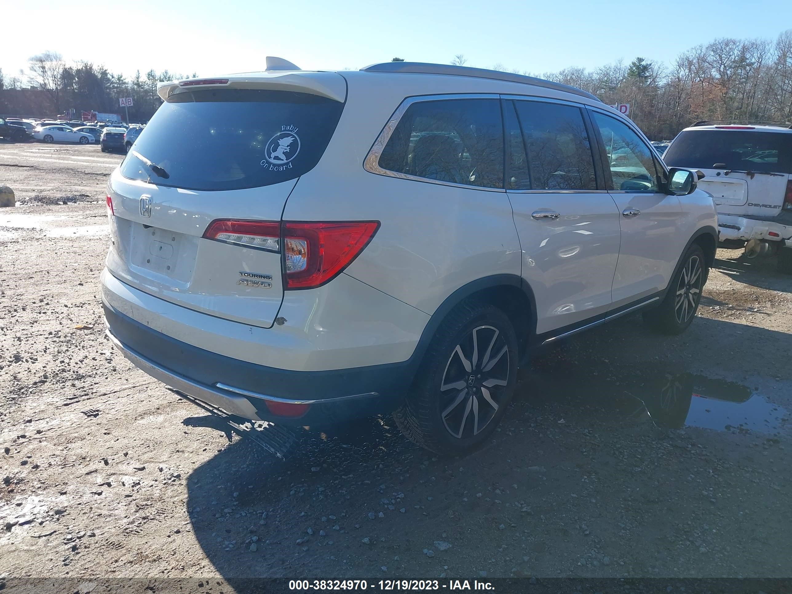 Photo 4 VIN: 5FNYF6H97KB038997 - HONDA PILOT 