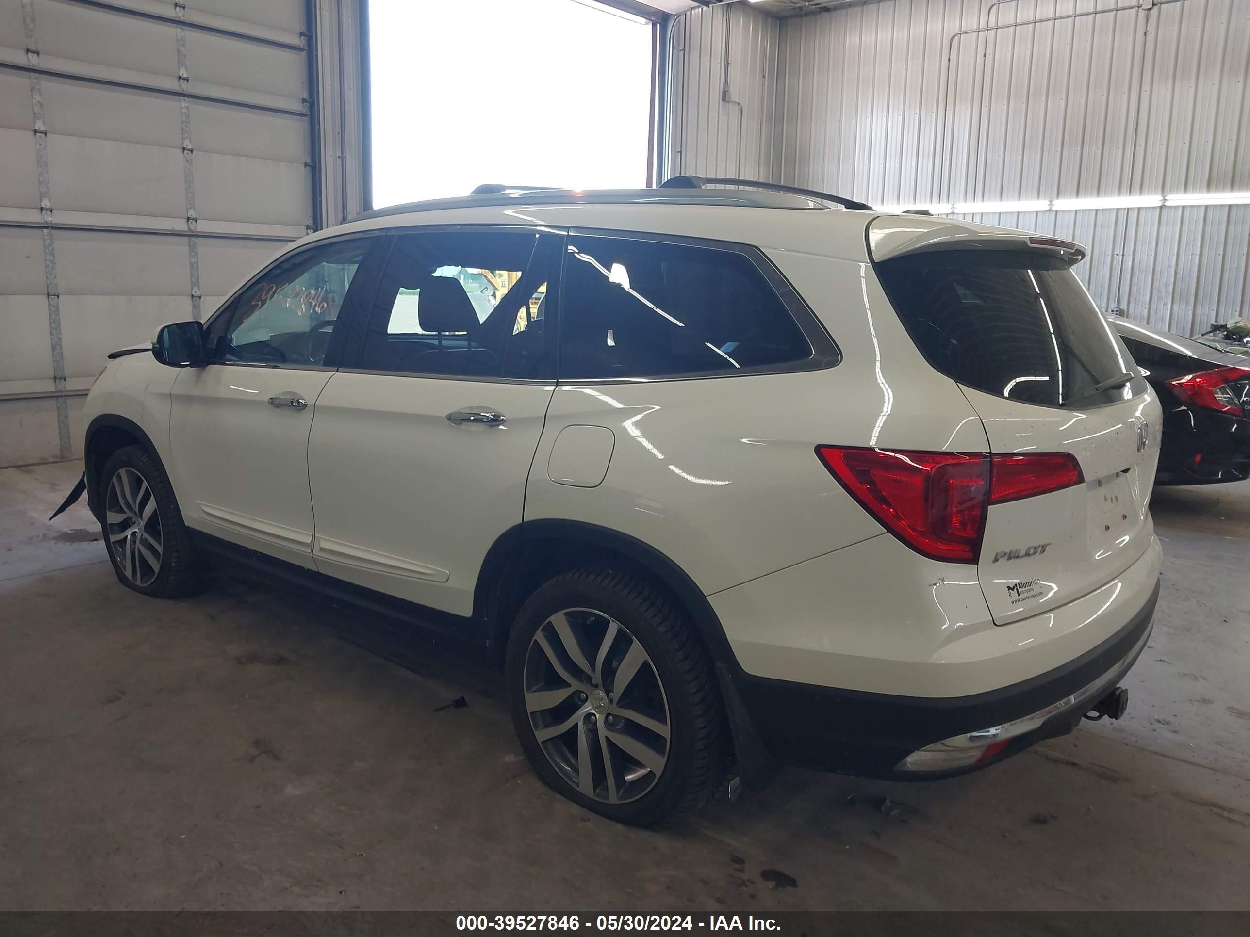 Photo 2 VIN: 5FNYF6H99GB072995 - HONDA PILOT 