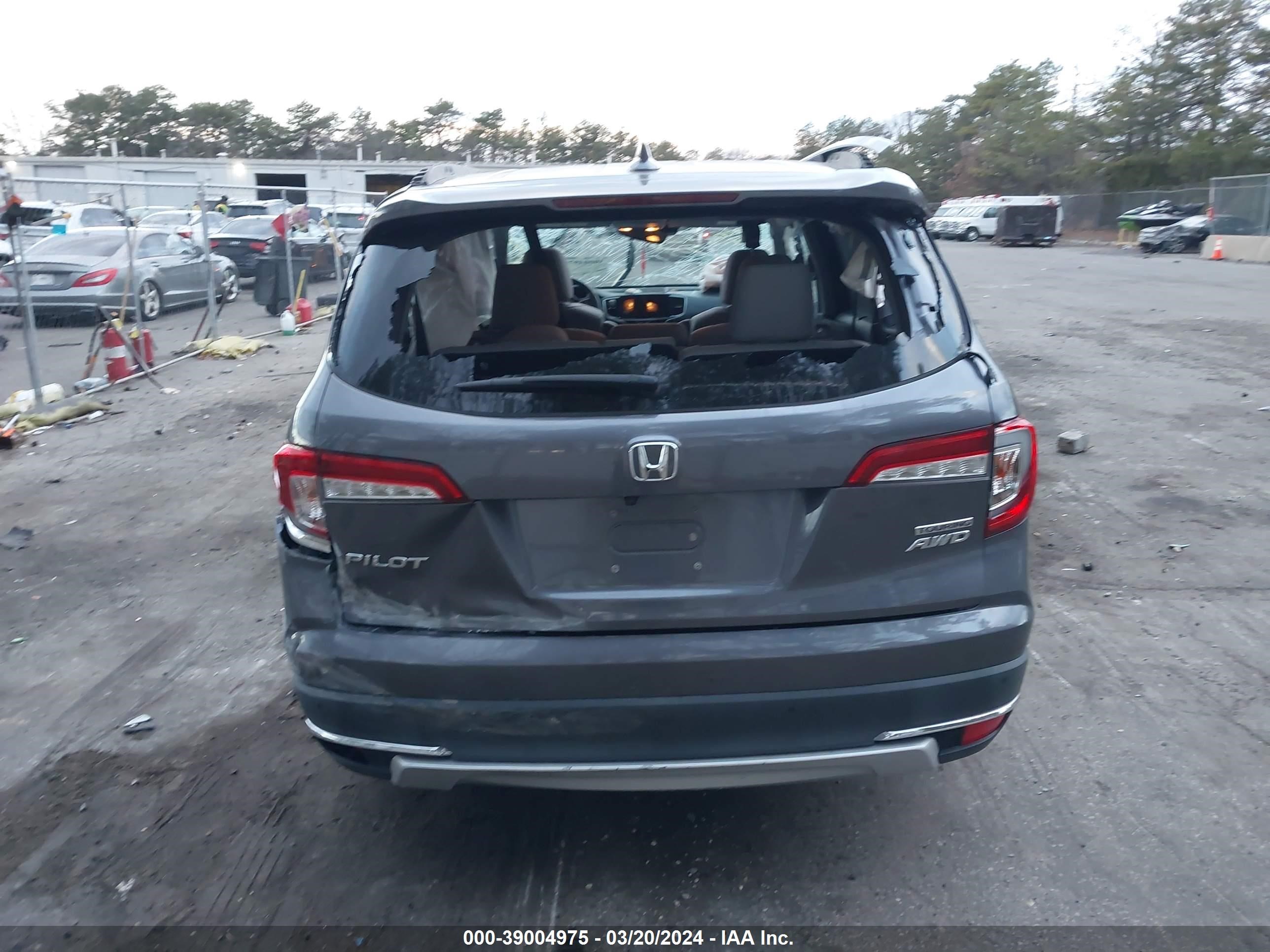 Photo 15 VIN: 5FNYF6H99KB011851 - HONDA PILOT 