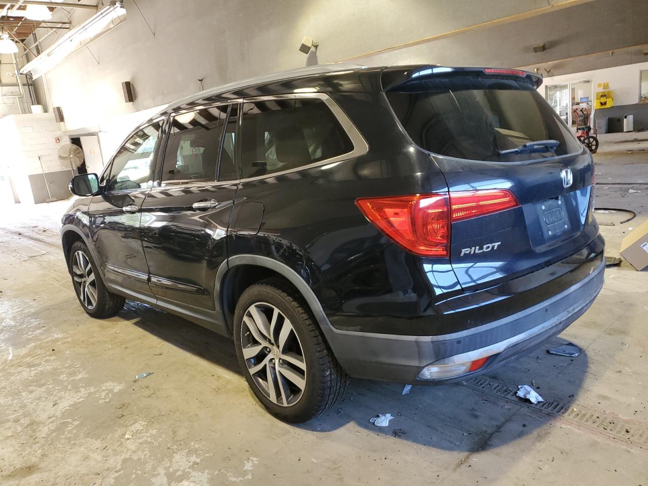 Photo 1 VIN: 5FNYF6H9XGB031503 - HONDA PILOT 