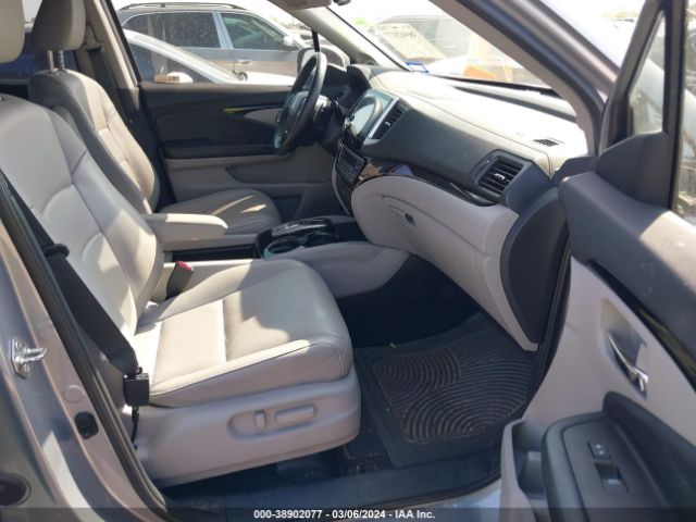 Photo 4 VIN: 5FNYF6H9XHB087586 - HONDA PILOT 