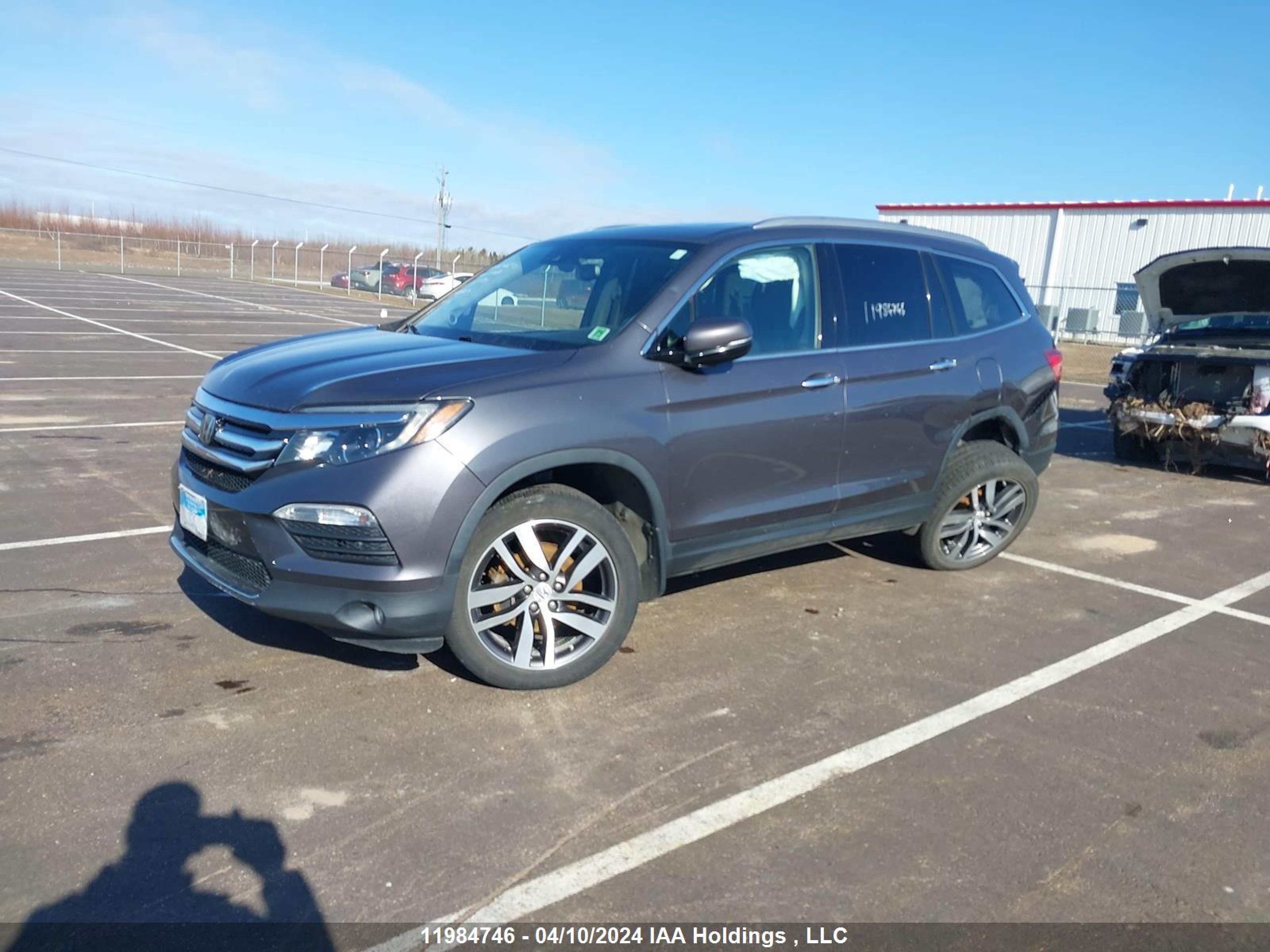 Photo 1 VIN: 5FNYF6H9XJB500693 - HONDA PILOT 