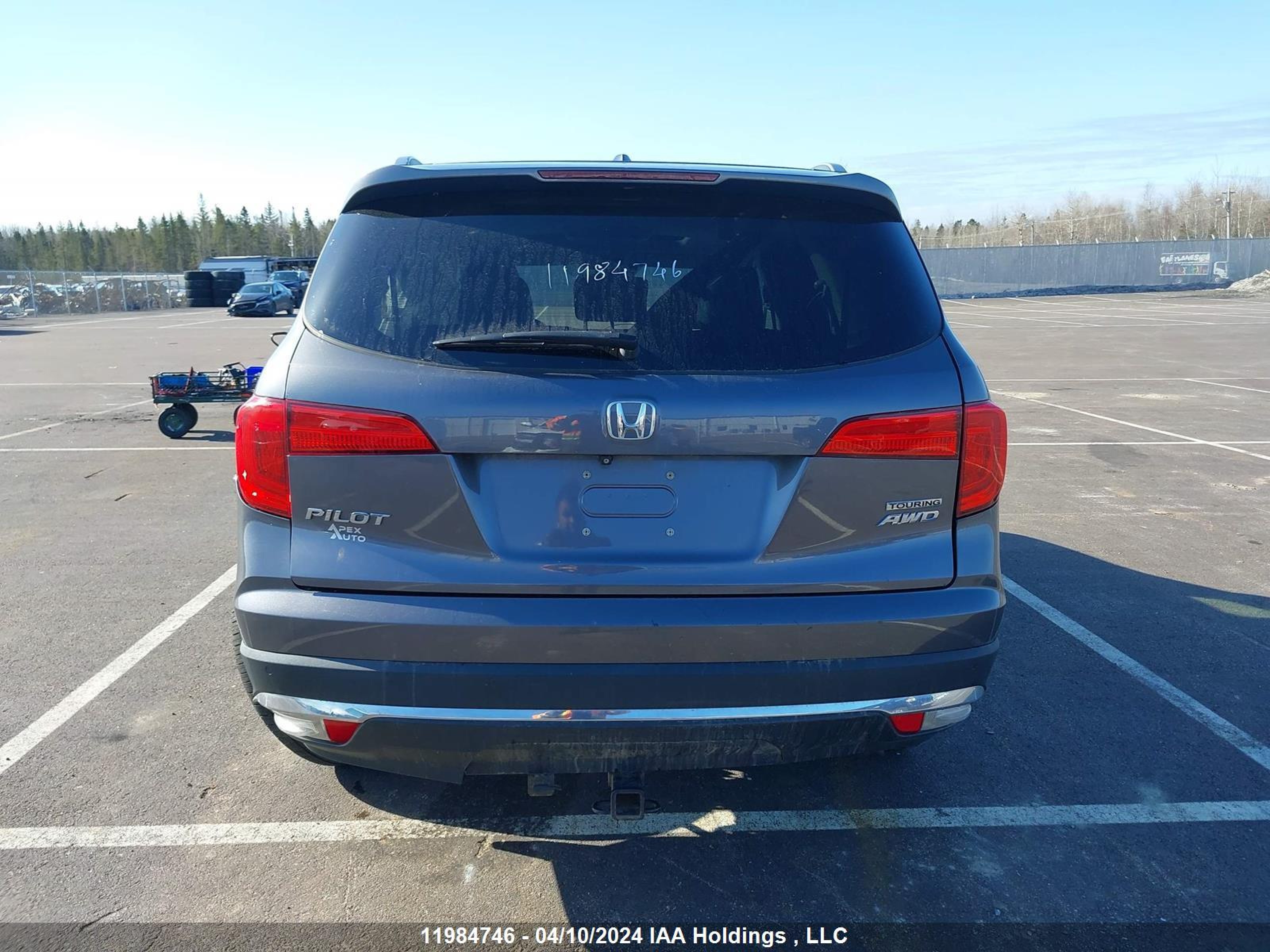 Photo 15 VIN: 5FNYF6H9XJB500693 - HONDA PILOT 