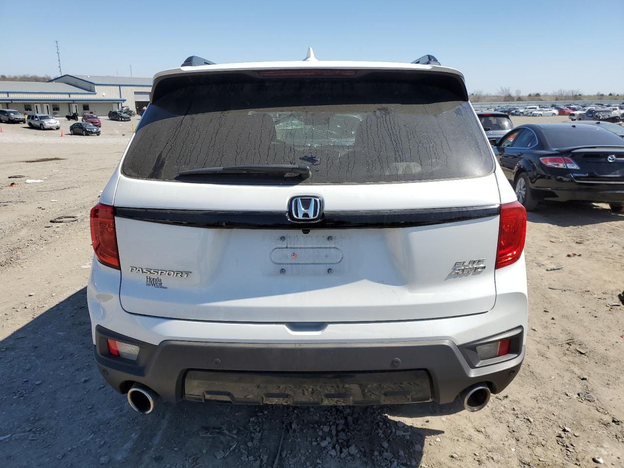 Photo 5 VIN: 5FNYF8H02NB003463 - HONDA PASSPORT 