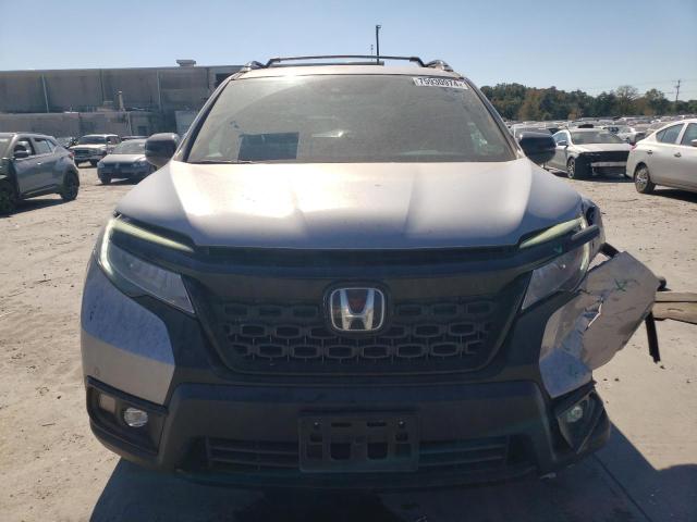 Photo 4 VIN: 5FNYF8H06KB010122 - HONDA PASSPORT E 