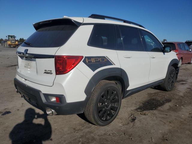 Photo 2 VIN: 5FNYF8H06NB012702 - HONDA PASSPORT E 