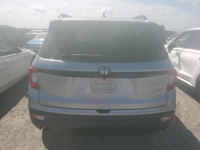 Photo 5 VIN: 5FNYF8H09KB009398 - HONDA PASSPORT E 