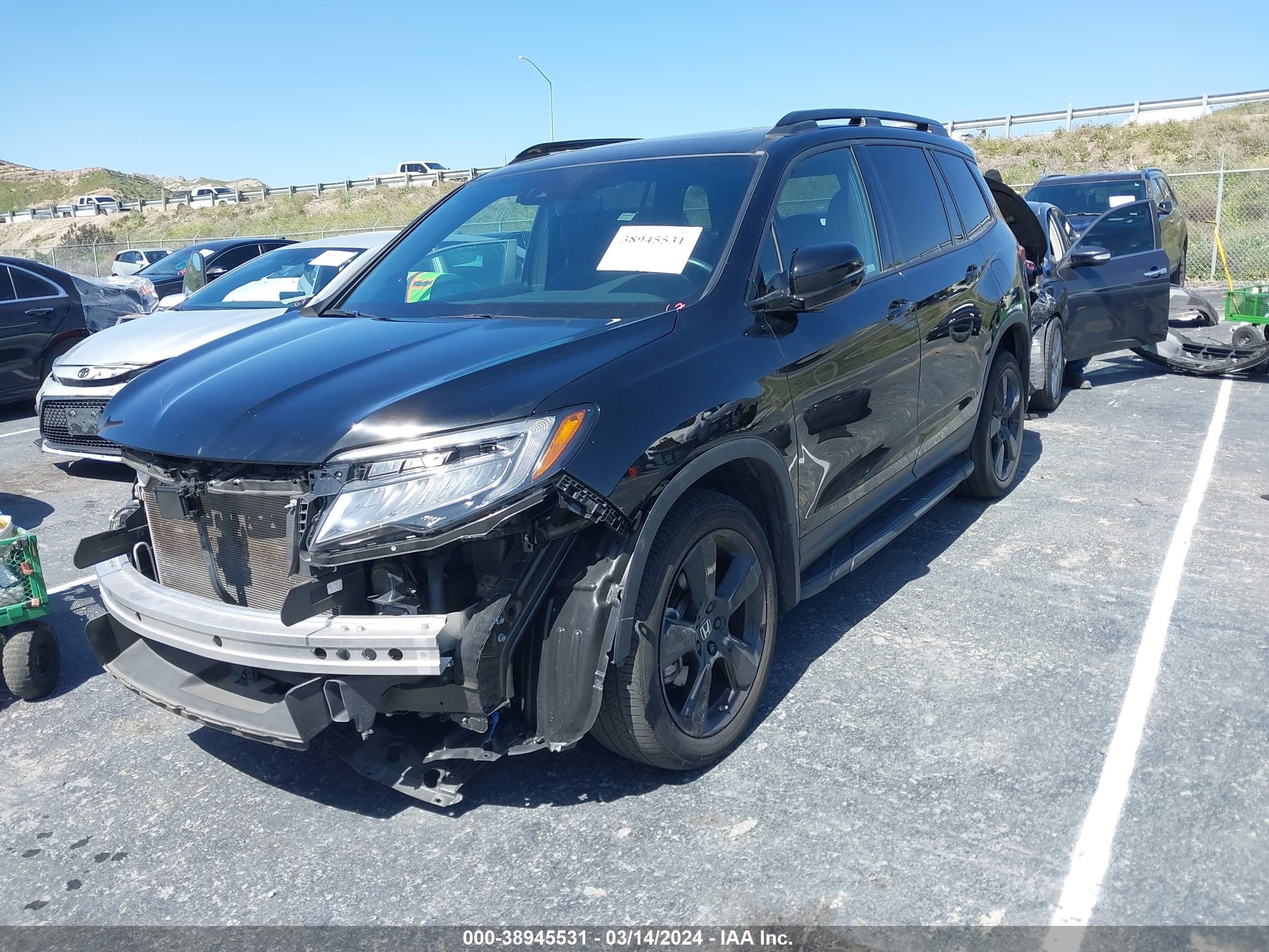 Photo 1 VIN: 5FNYF8H0XMB003001 - HONDA PASSPORT 