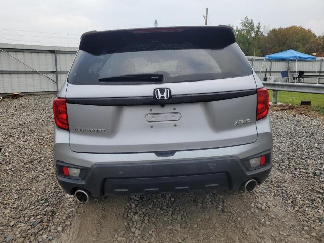 Photo 5 VIN: 5FNYF8H57NB022439 - HONDA PASSPORT E 