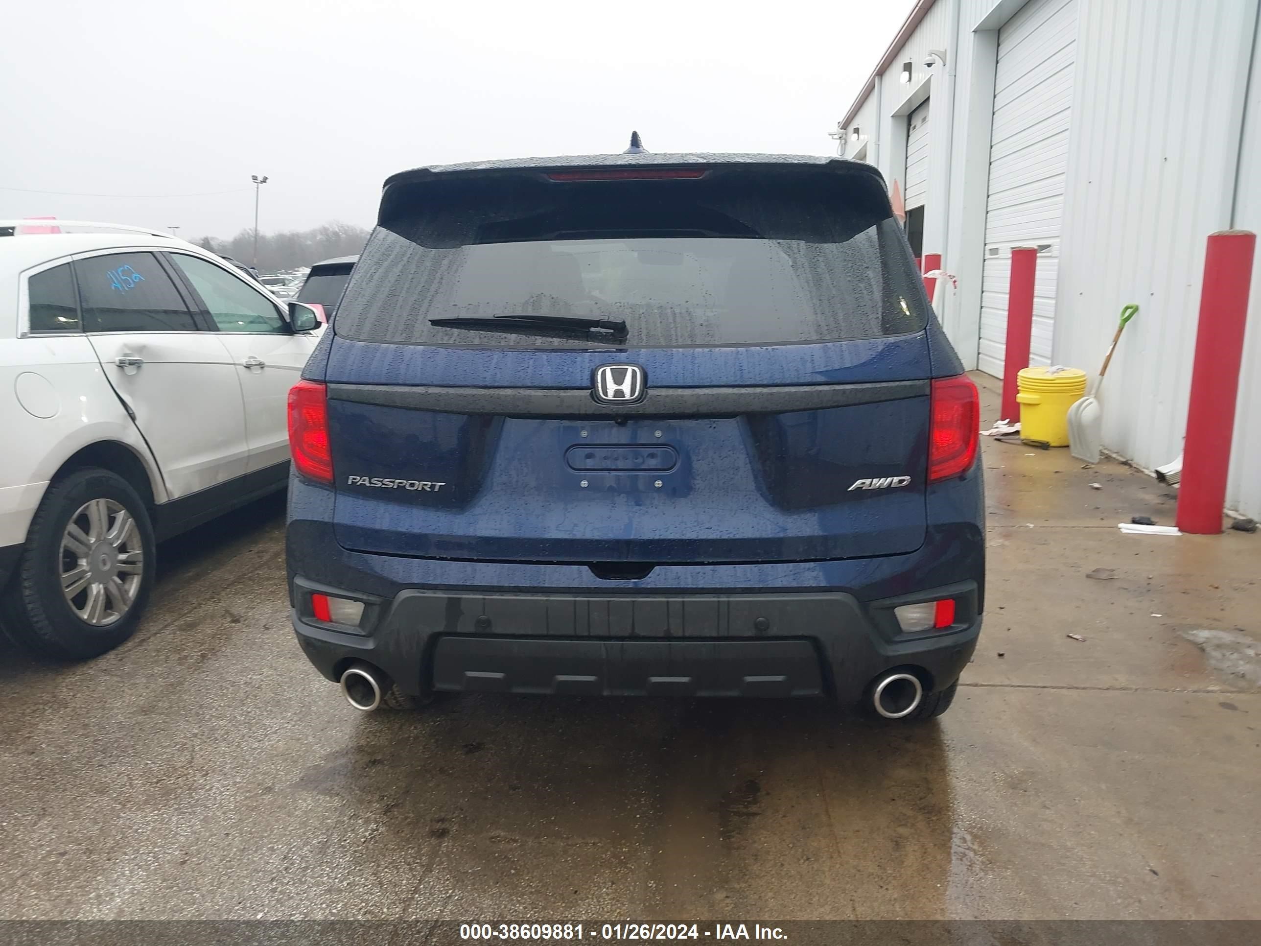 Photo 15 VIN: 5FNYF8H5XNB032365 - HONDA PASSPORT 