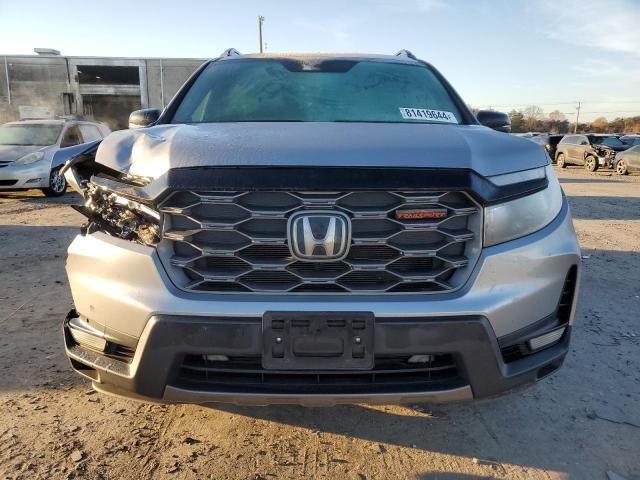 Photo 4 VIN: 5FNYF8H65PB018045 - HONDA PASSPORT T 