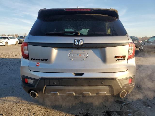 Photo 5 VIN: 5FNYF8H65PB018045 - HONDA PASSPORT T 