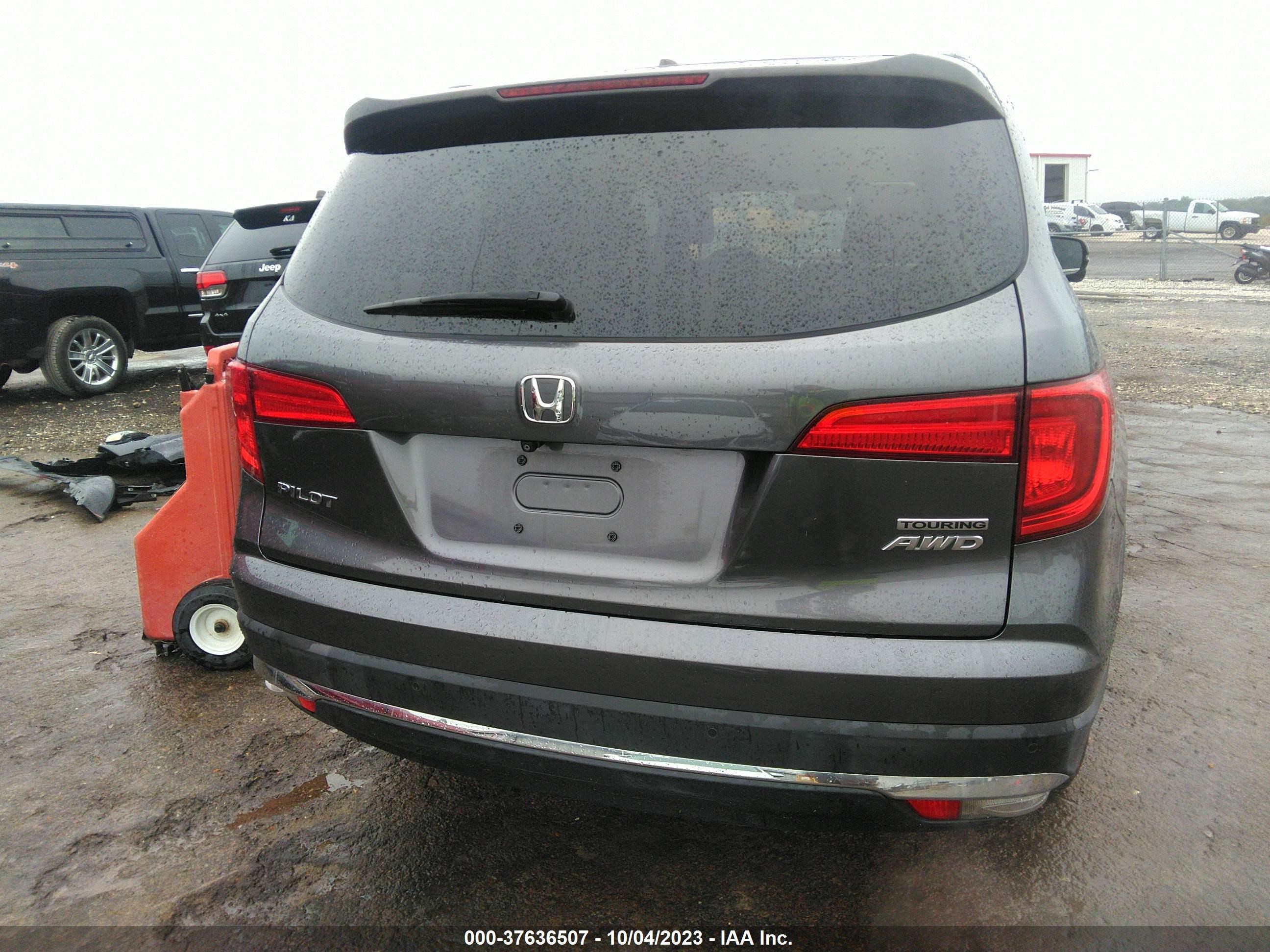 Photo 16 VIN: 5FNYFGH97HB076870 - HONDA PILOT 