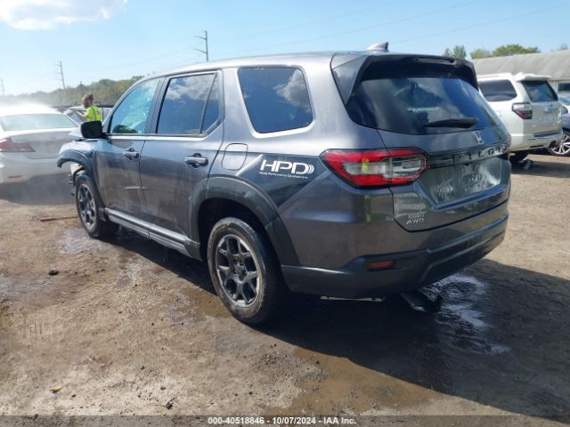 Photo 2 VIN: 5FNYG1H2XPB022447 - HONDA PILOT 