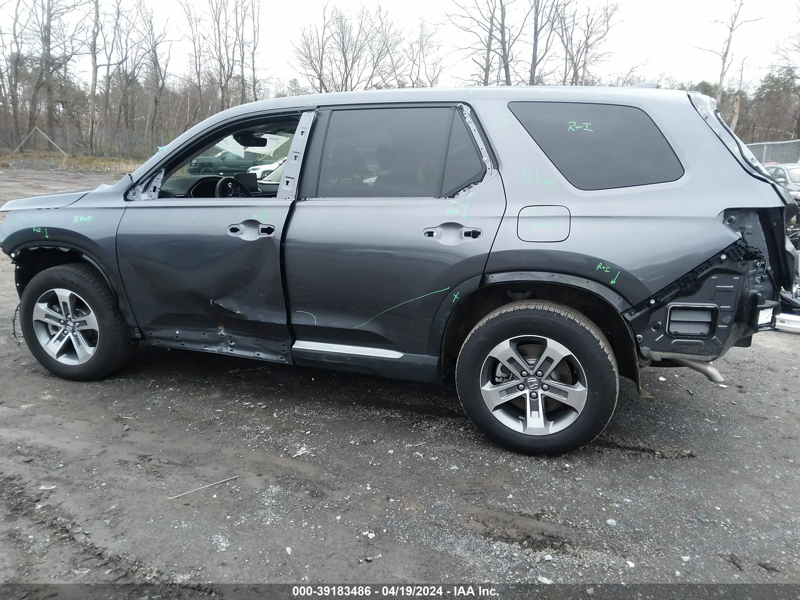 Photo 14 VIN: 5FNYG1H47RB001169 - HONDA PILOT 