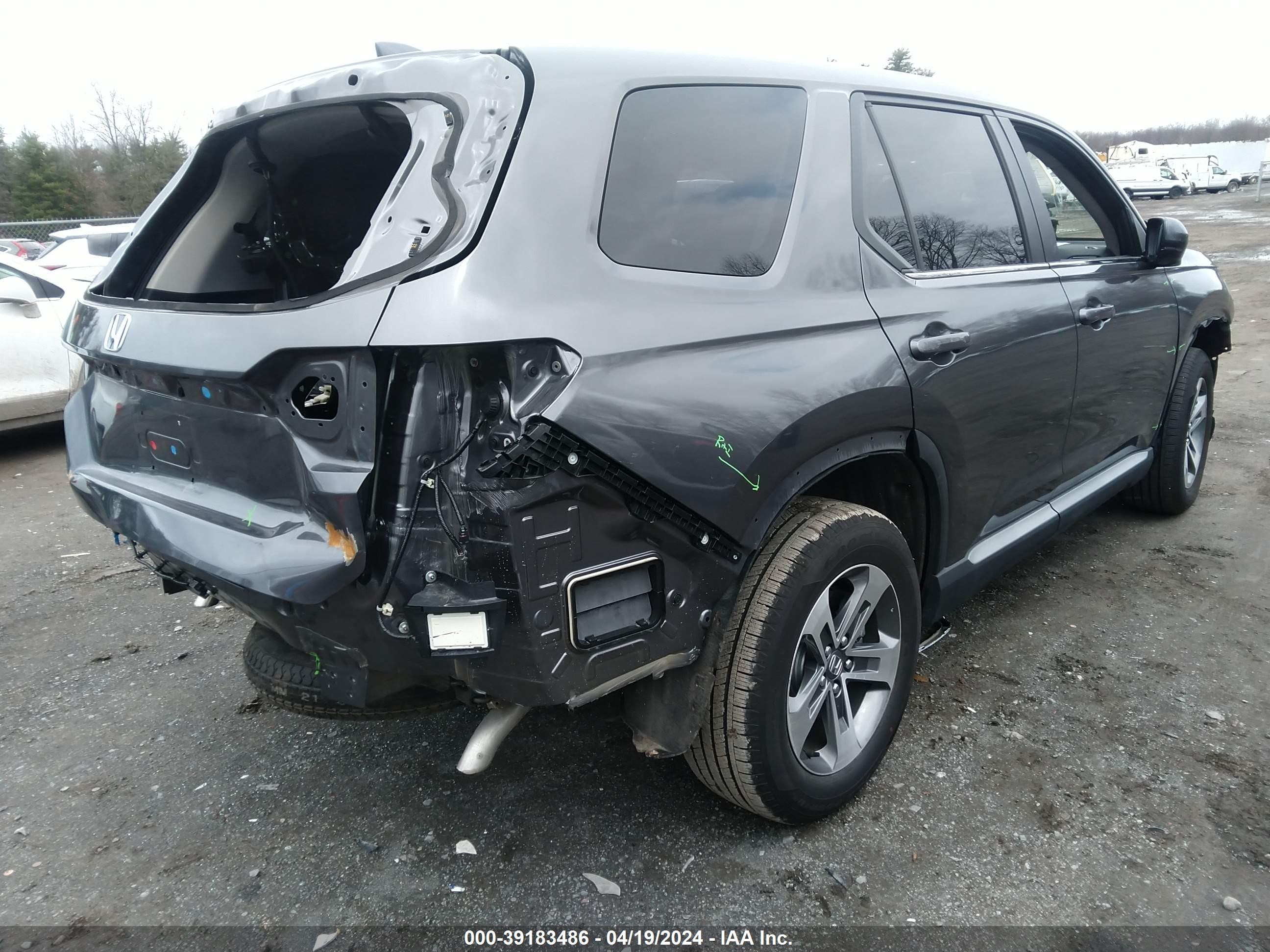 Photo 3 VIN: 5FNYG1H47RB001169 - HONDA PILOT 