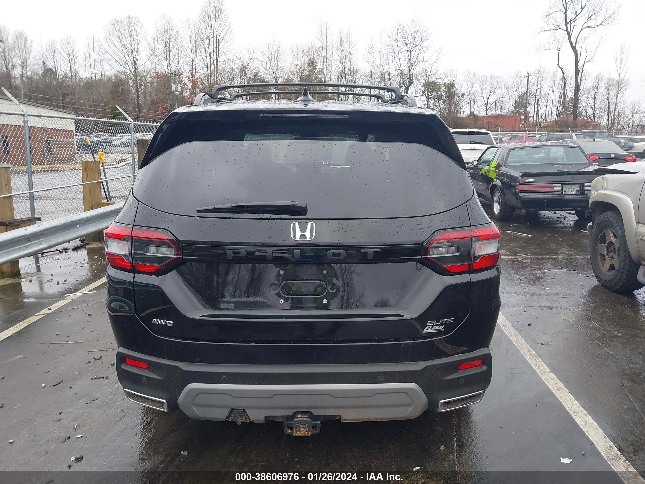 Photo 15 VIN: 5FNYG1H81PB011132 - HONDA PILOT 