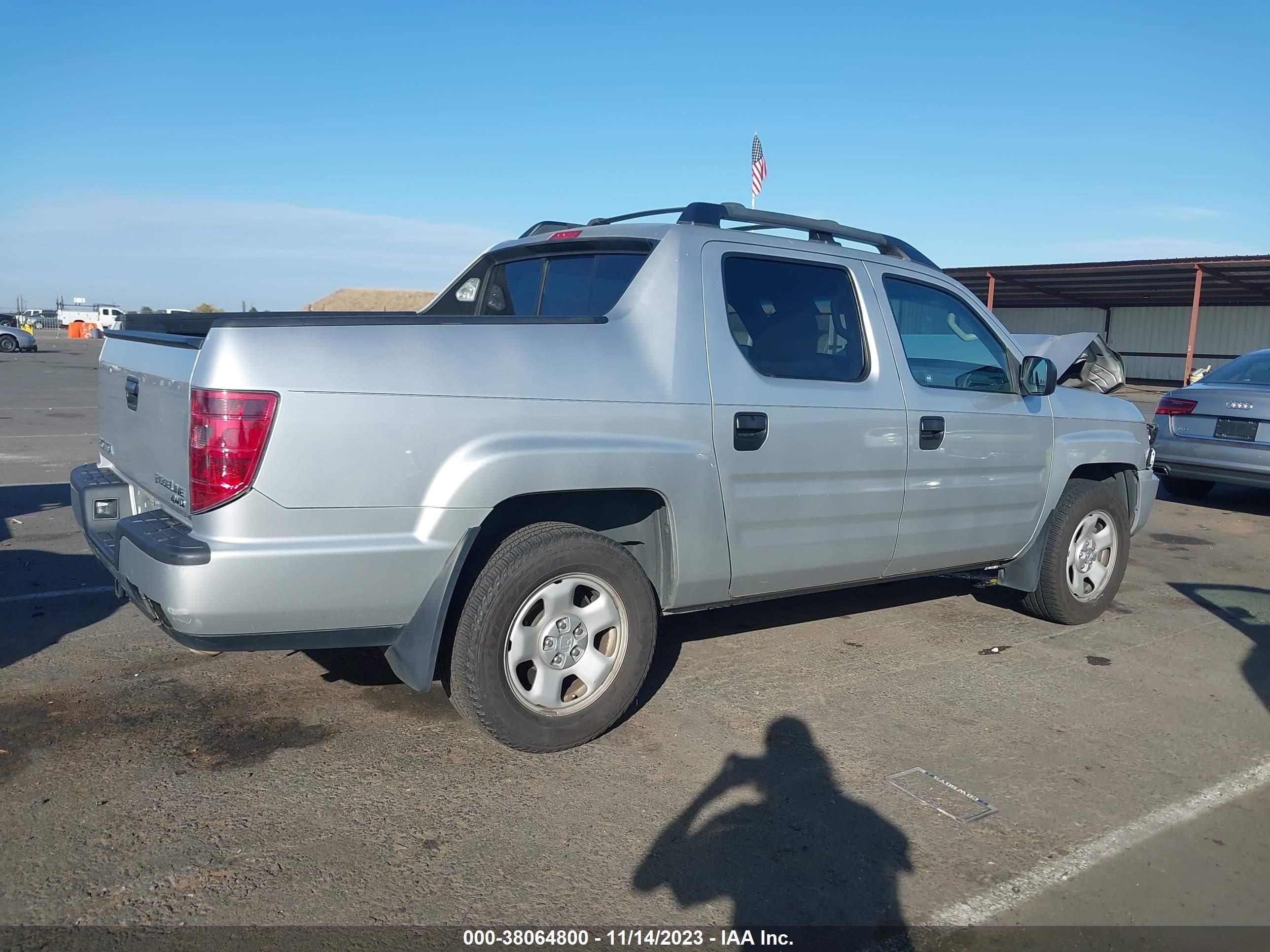 Photo 3 VIN: 5FPYK16269B106020 - HONDA RIDGELINE 