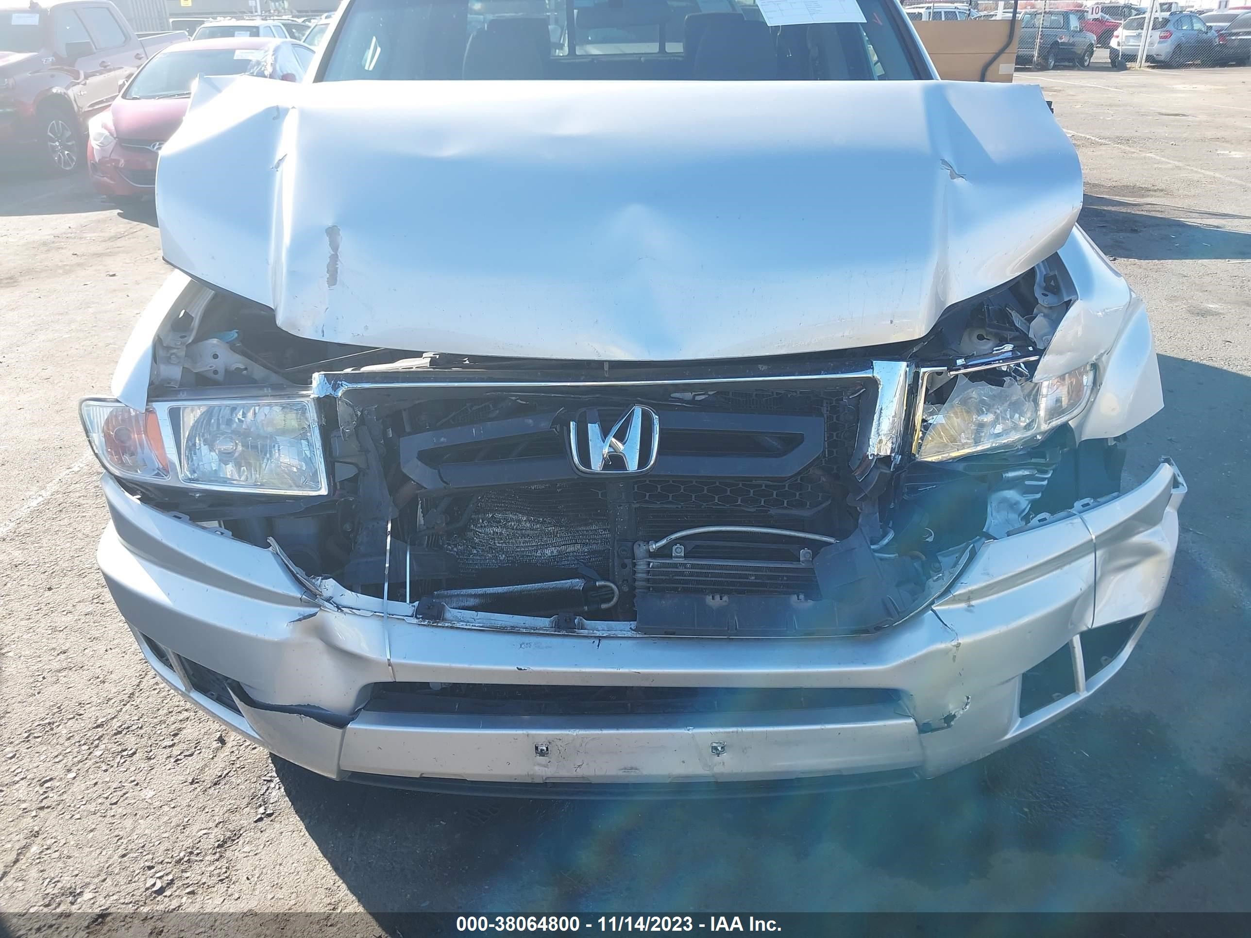 Photo 5 VIN: 5FPYK16269B106020 - HONDA RIDGELINE 