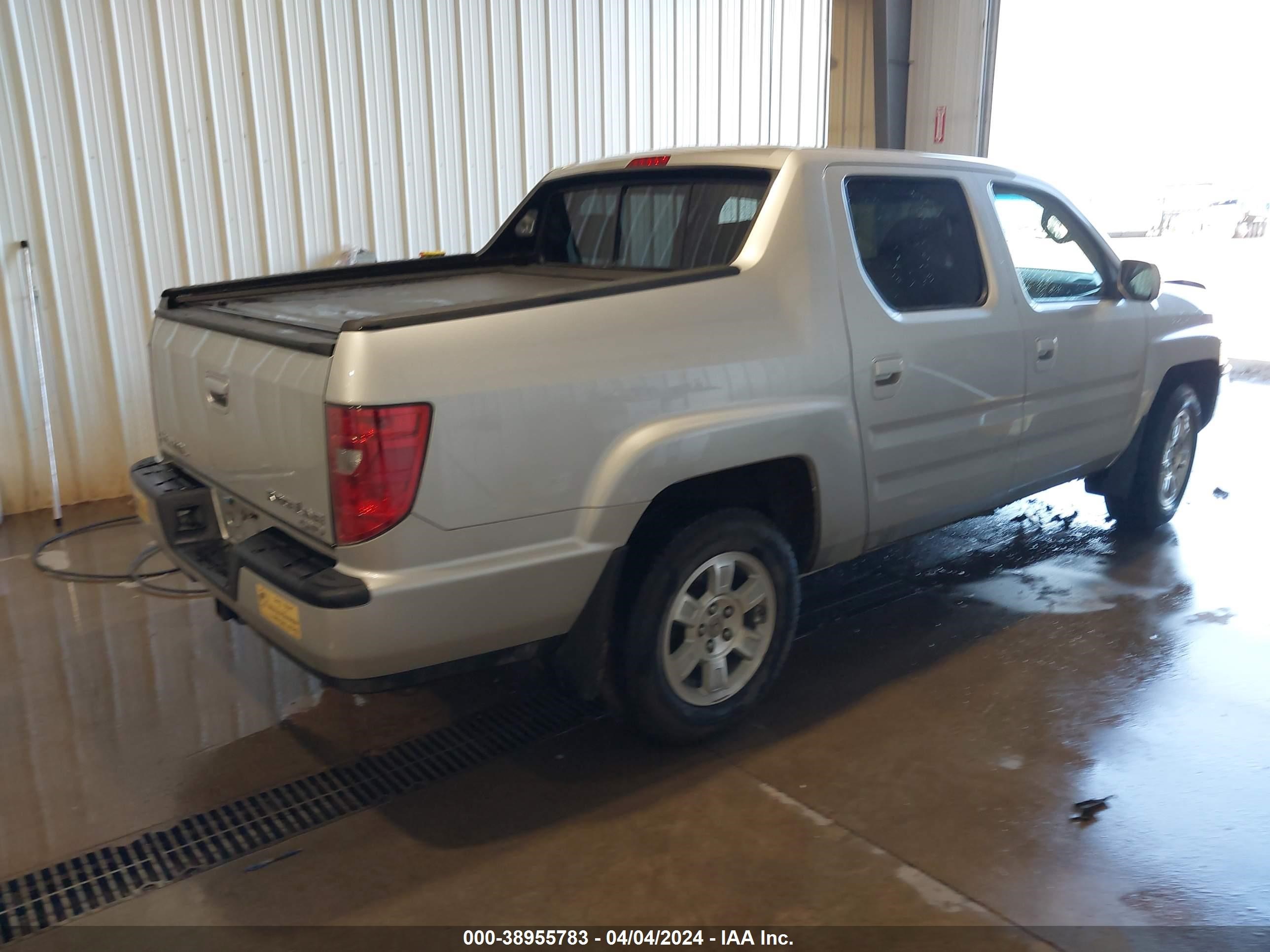 Photo 3 VIN: 5FPYK16449B103408 - HONDA RIDGELINE 