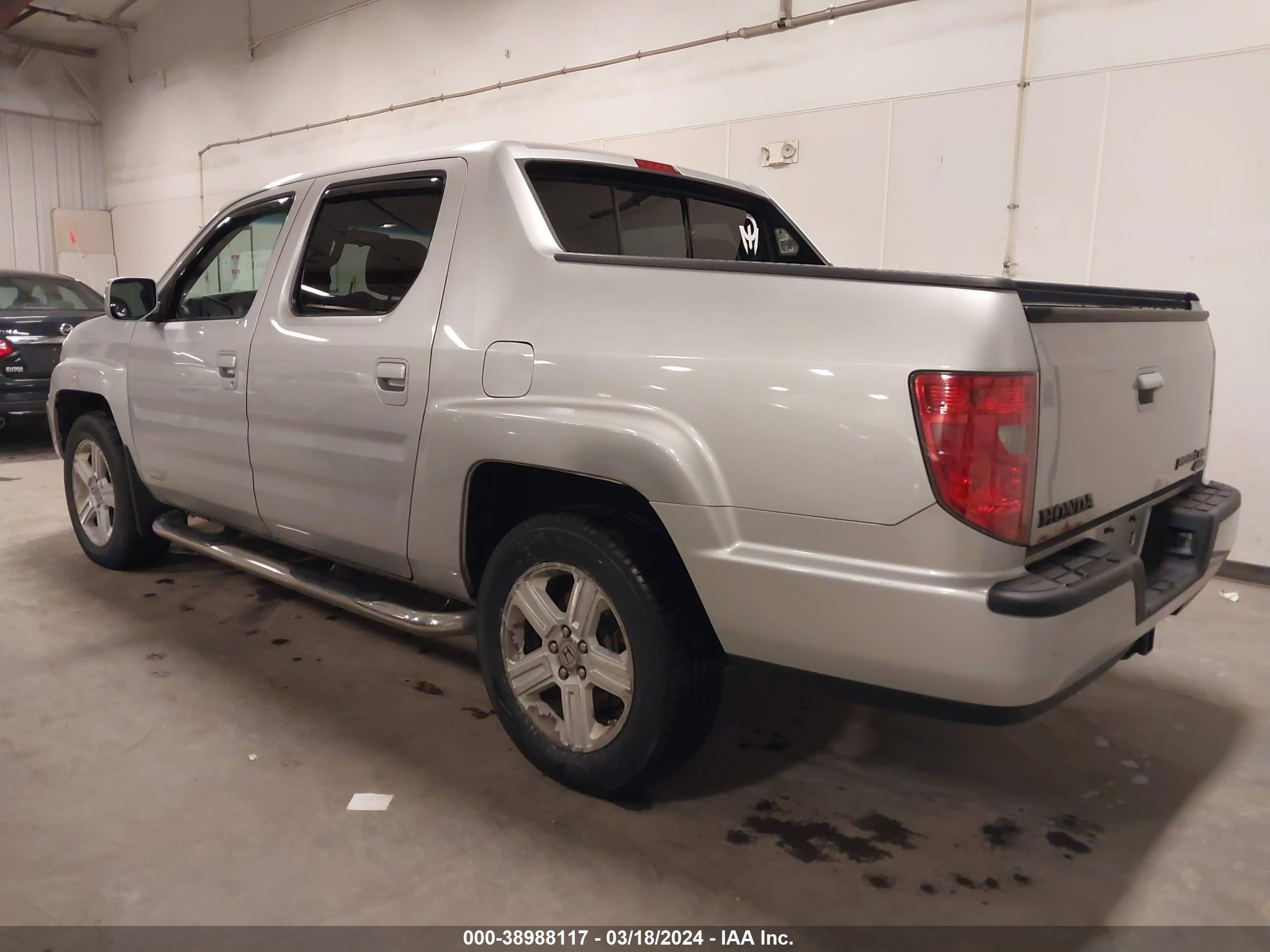 Photo 2 VIN: 5FPYK16539B107765 - HONDA RIDGELINE 