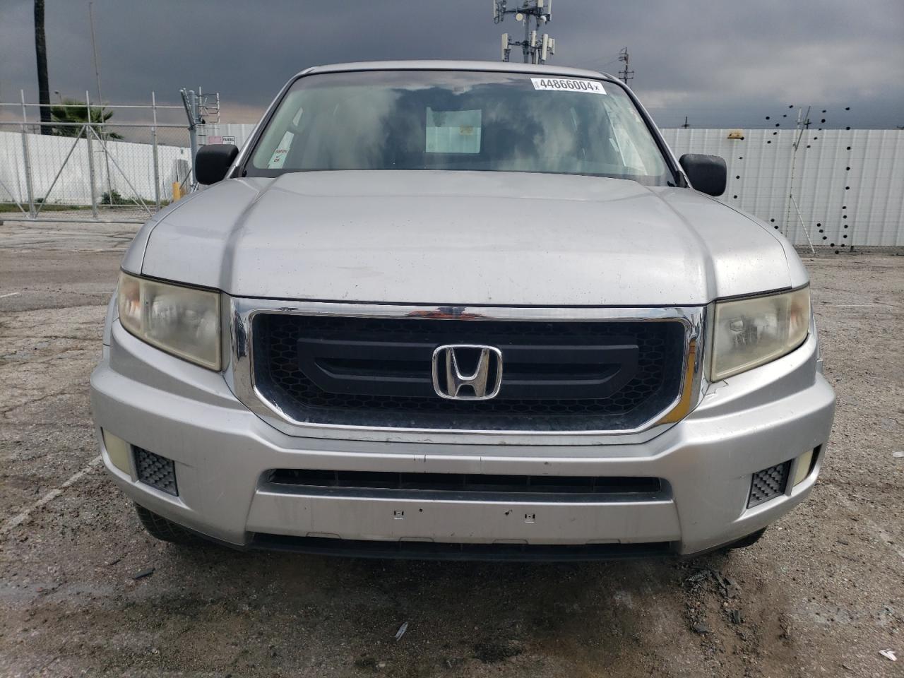 Photo 4 VIN: 5FPYK1F20AB005267 - HONDA RIDGELINE 