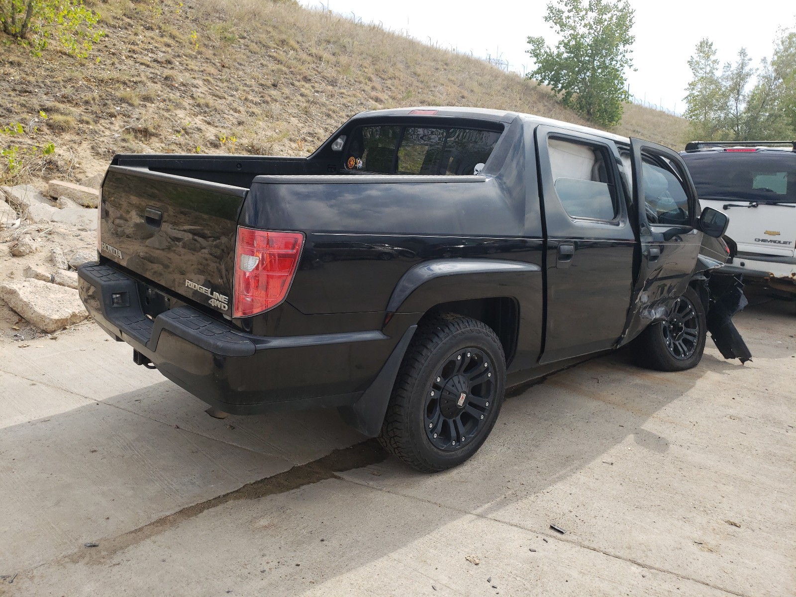 Photo 3 VIN: 5FPYK1F23AB005201 - HONDA RIDGELINE 