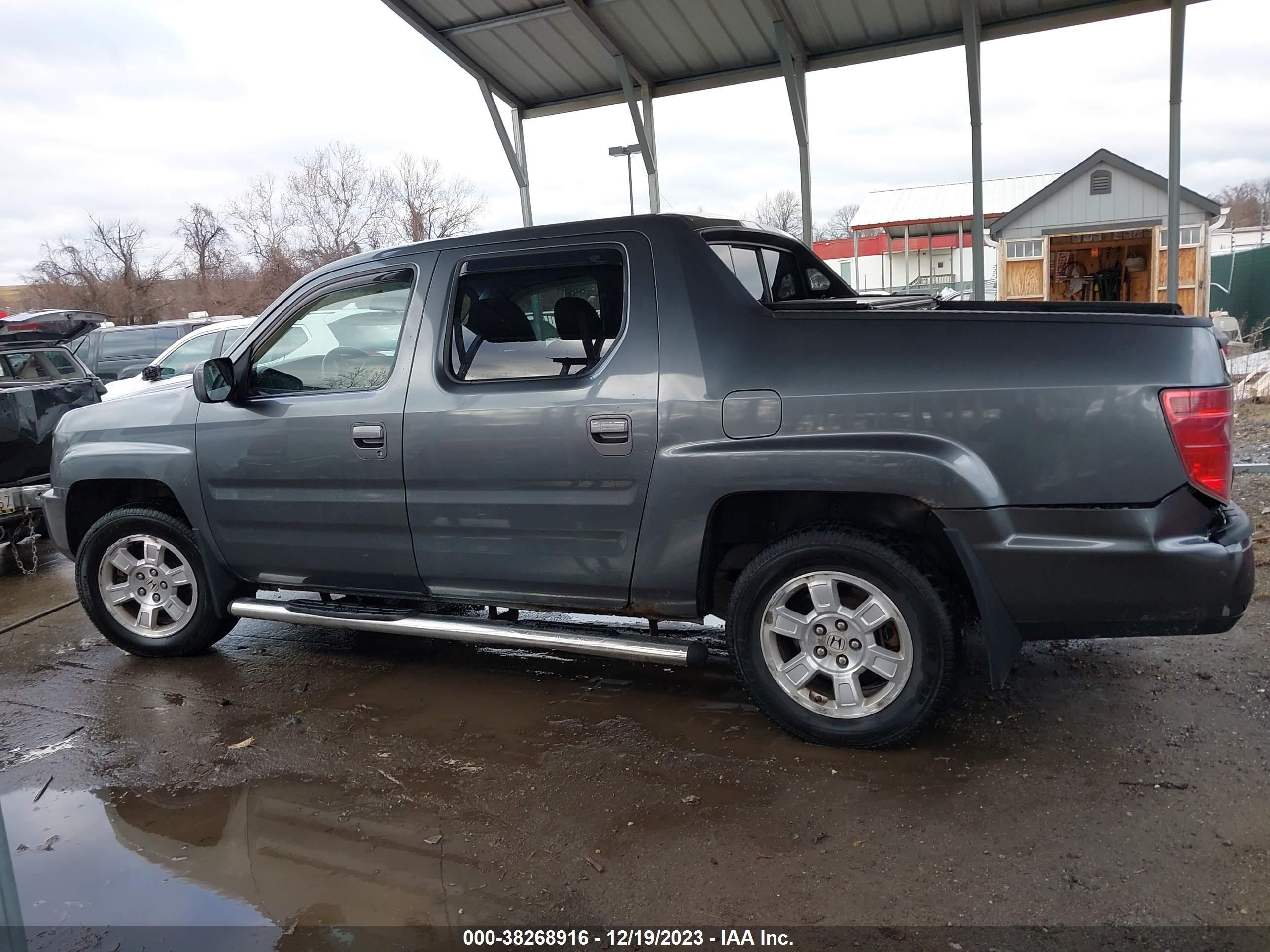 Photo 13 VIN: 5FPYK1F41AB005716 - HONDA RIDGELINE 