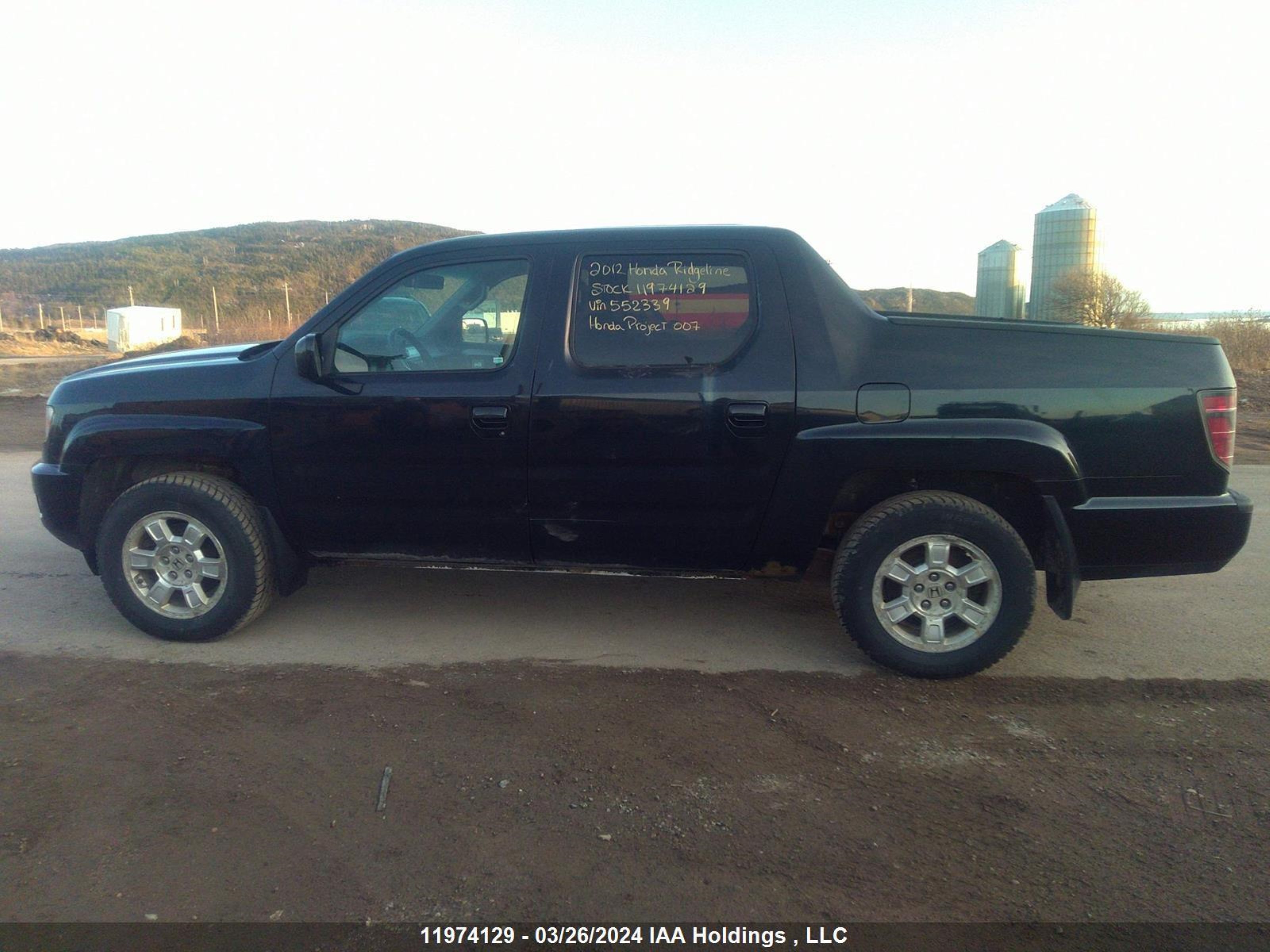 Photo 15 VIN: 5FPYK1F4XCB552339 - HONDA RIDGELINE 