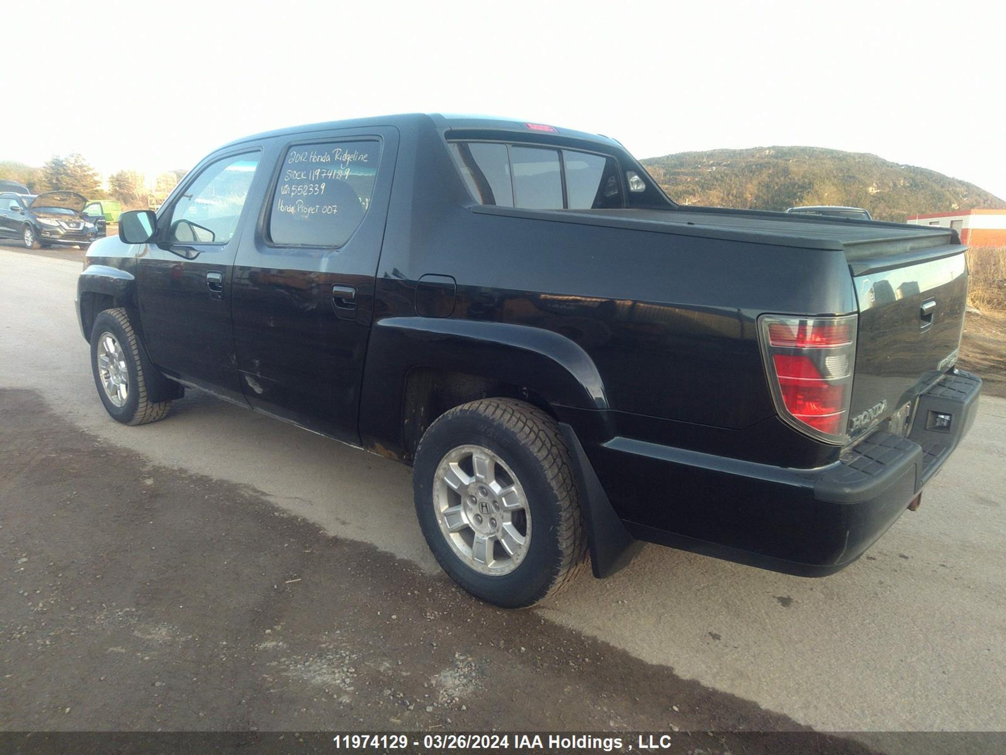 Photo 3 VIN: 5FPYK1F4XCB552339 - HONDA RIDGELINE 