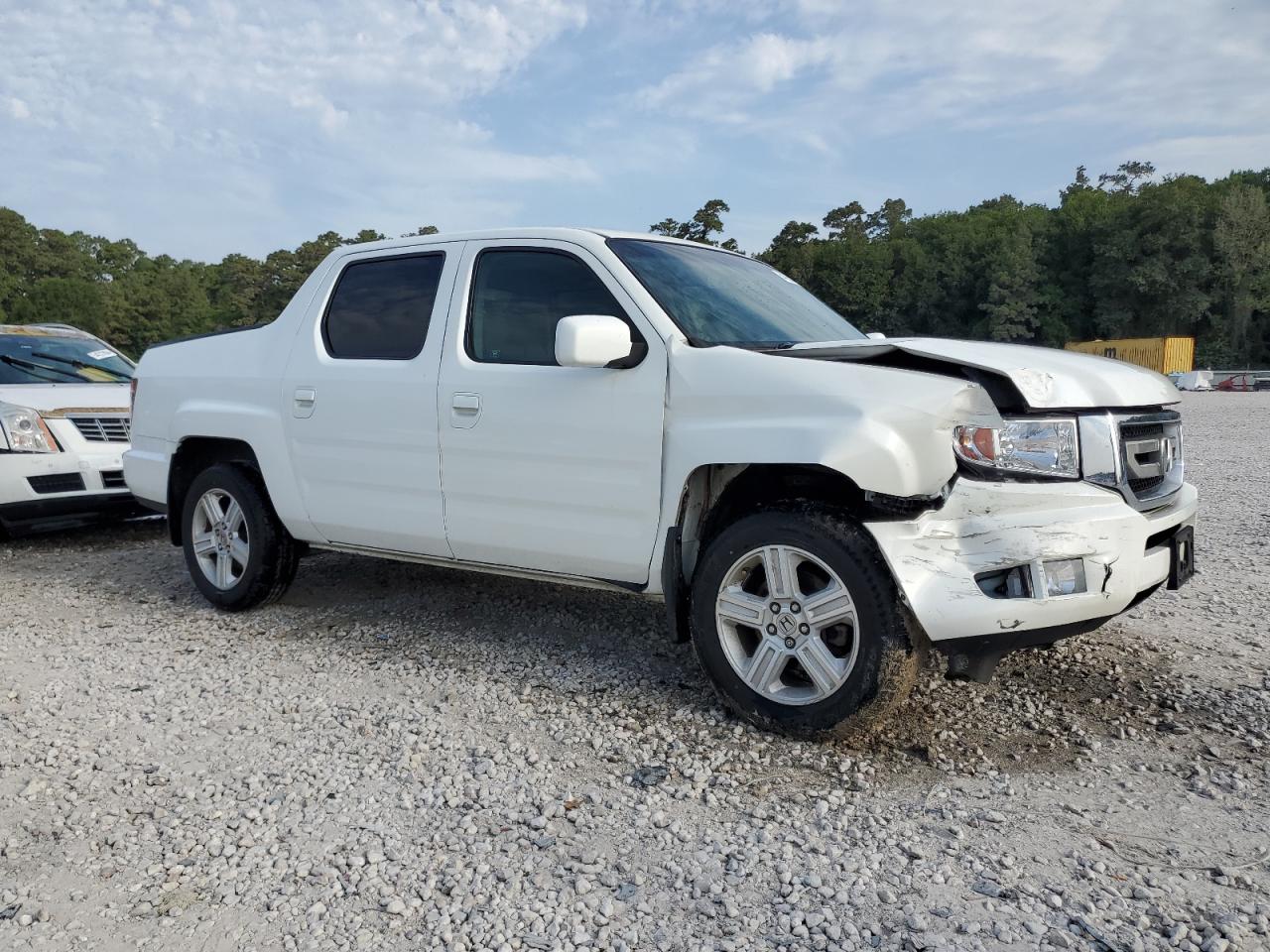 Photo 3 VIN: 5FPYK1F52BB452386 - HONDA RIDGELINE 