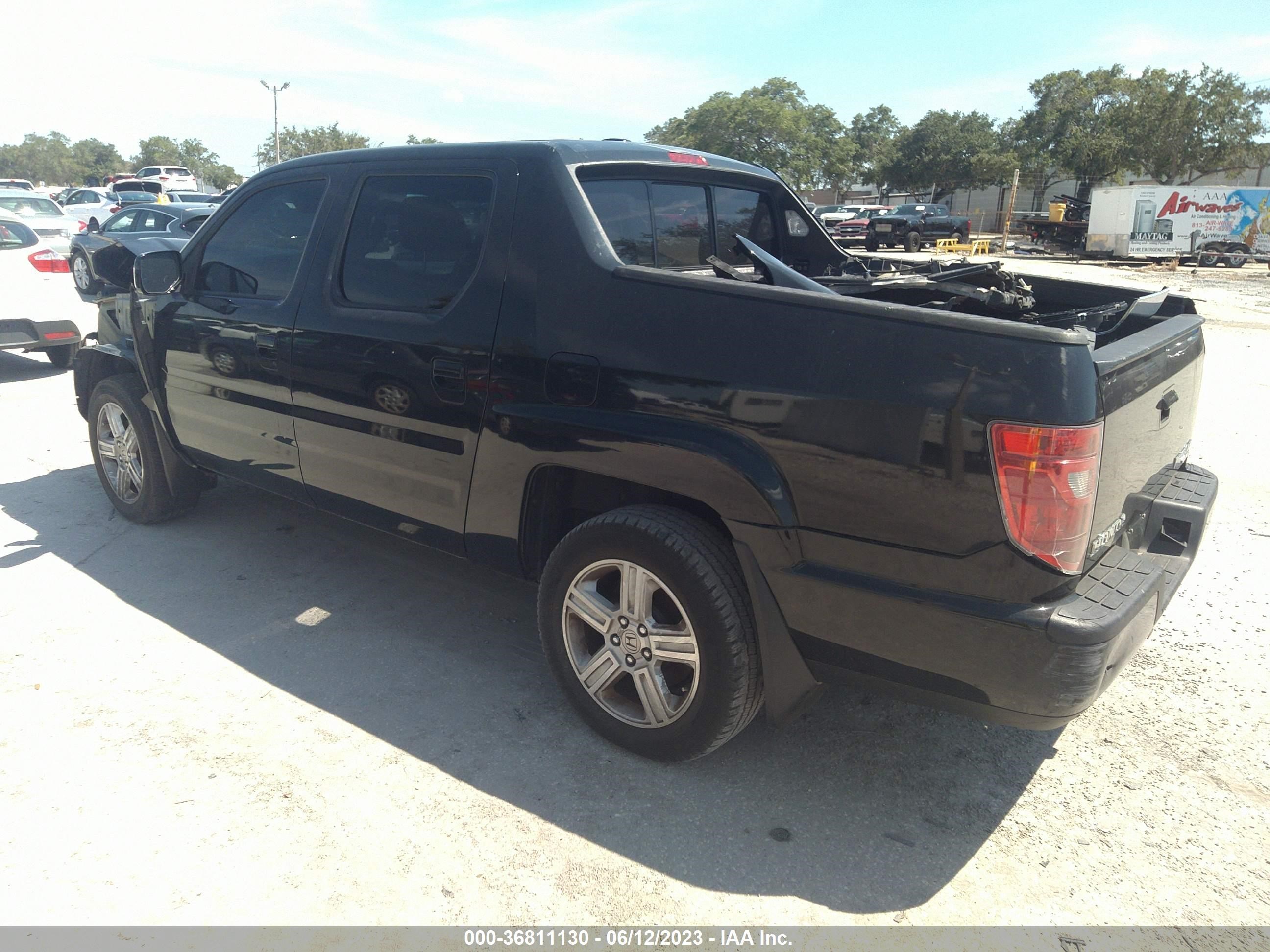 Photo 2 VIN: 5FPYK1F54BB454558 - HONDA RIDGELINE 