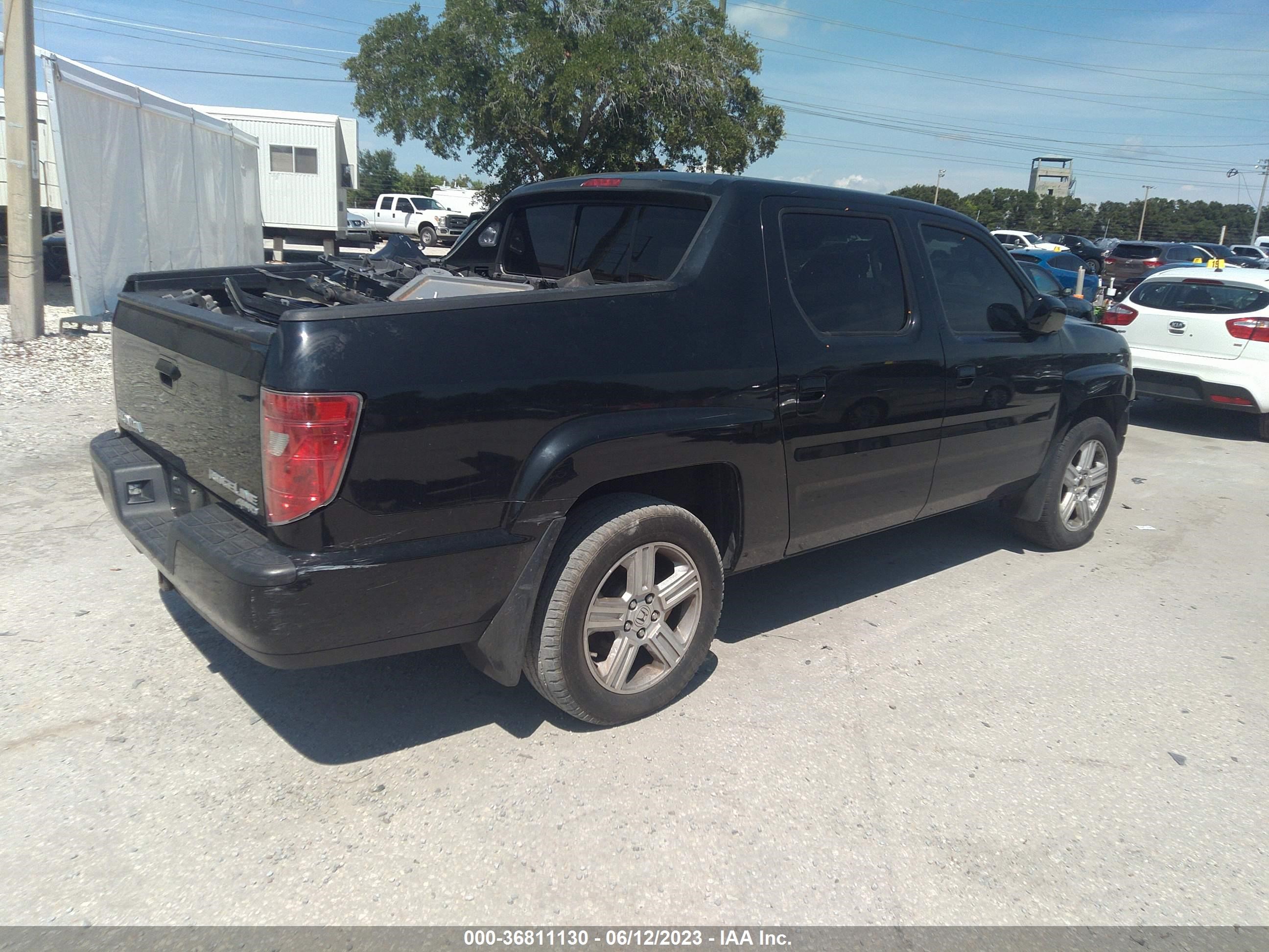 Photo 3 VIN: 5FPYK1F54BB454558 - HONDA RIDGELINE 