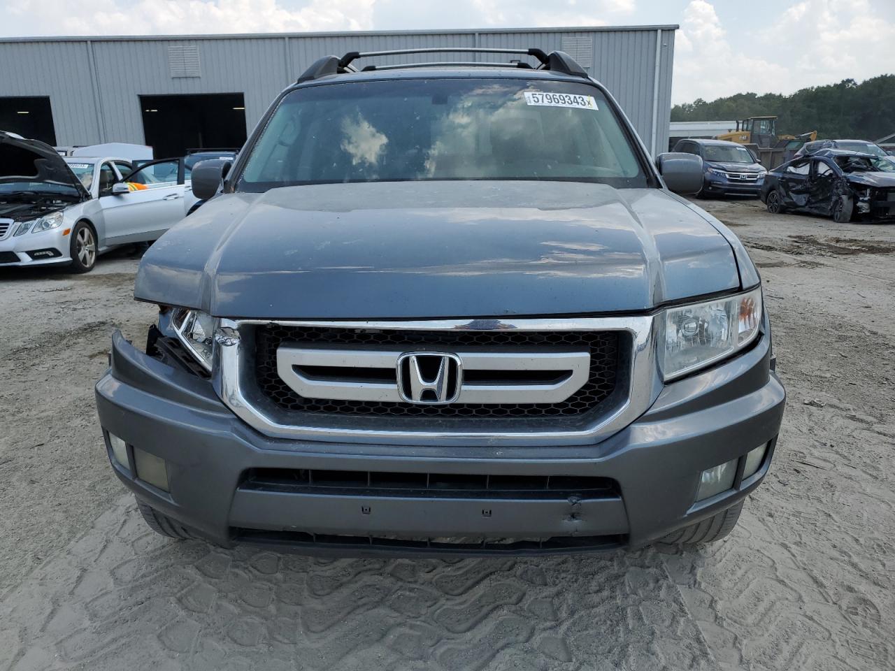 Photo 4 VIN: 5FPYK1F57AB002134 - HONDA RIDGELINE 