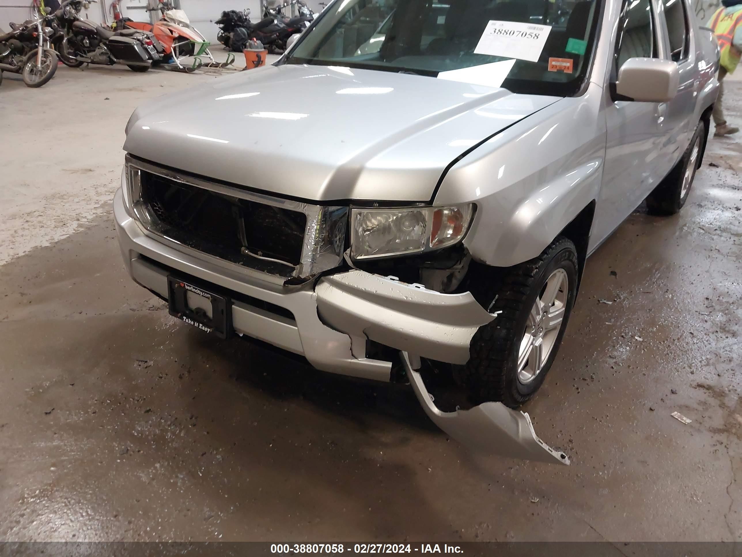 Photo 5 VIN: 5FPYK1F57BB003835 - HONDA RIDGELINE 