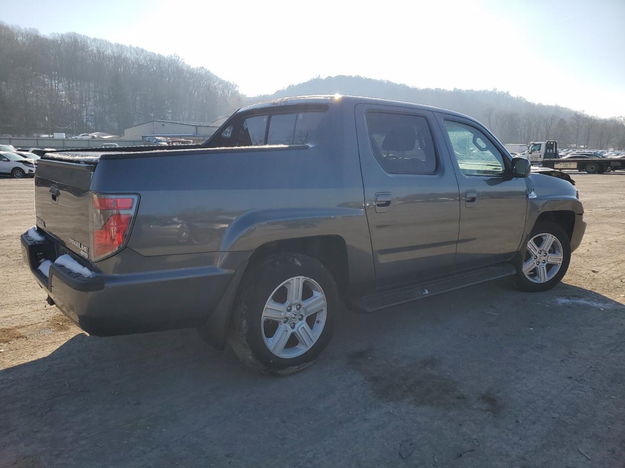 Photo 2 VIN: 5FPYK1F59CB452712 - HONDA RIDGELINE 