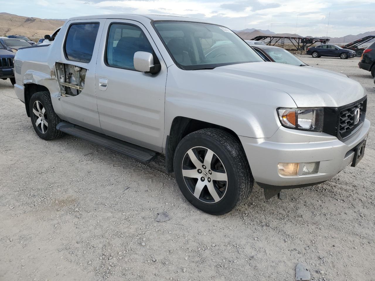 Photo 3 VIN: 5FPYK1F66EB011728 - HONDA RIDGELINE 