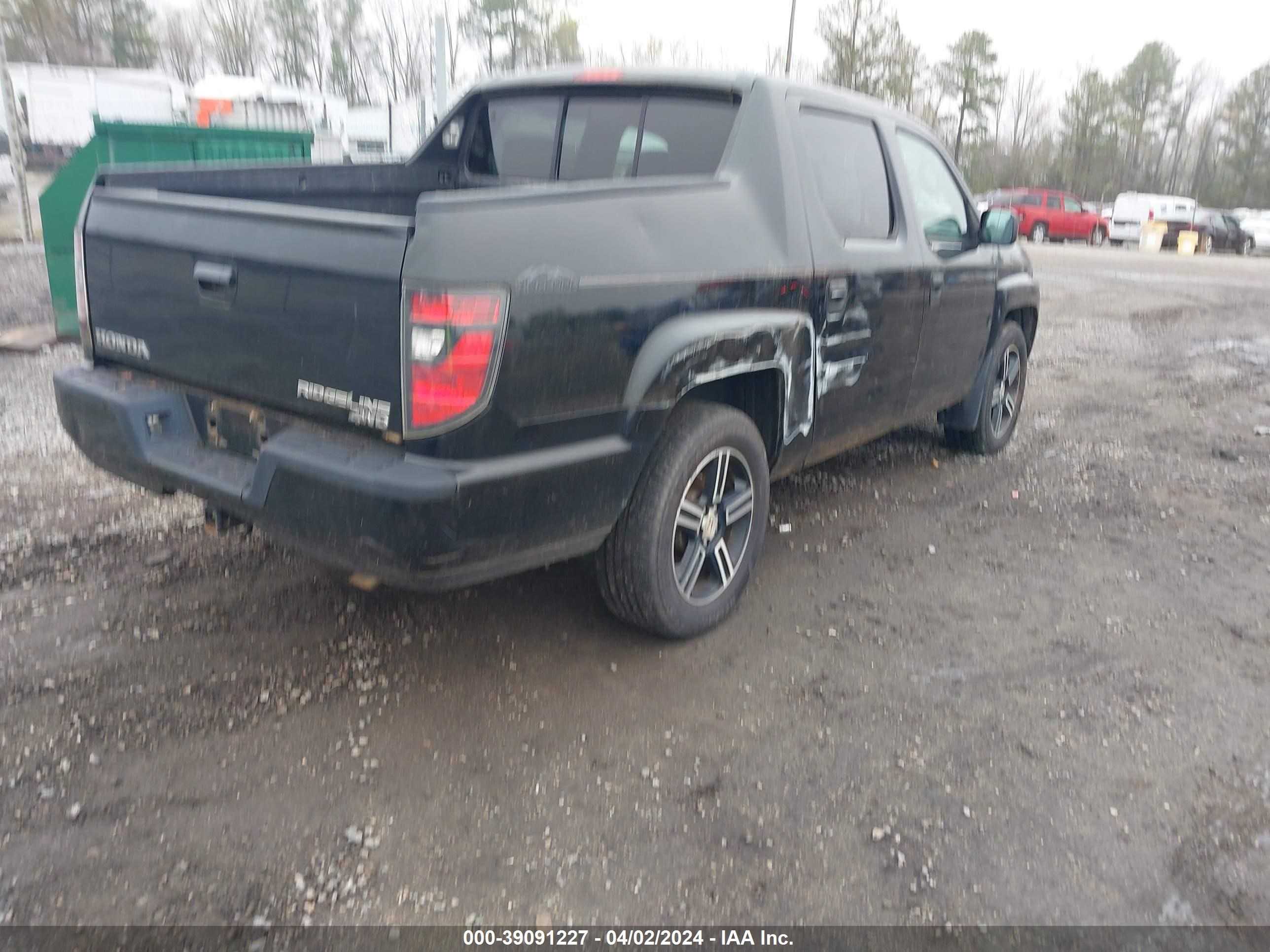 Photo 3 VIN: 5FPYK1F75DB001764 - HONDA RIDGELINE 