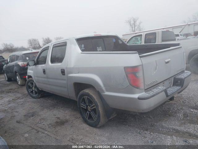 Photo 2 VIN: 5FPYK1F7XEB014625 - HONDA RIDGELINE 