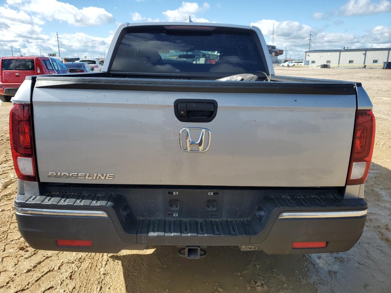 Photo 5 VIN: 5FPYK2F26KB006348 - HONDA RIDGELINE 