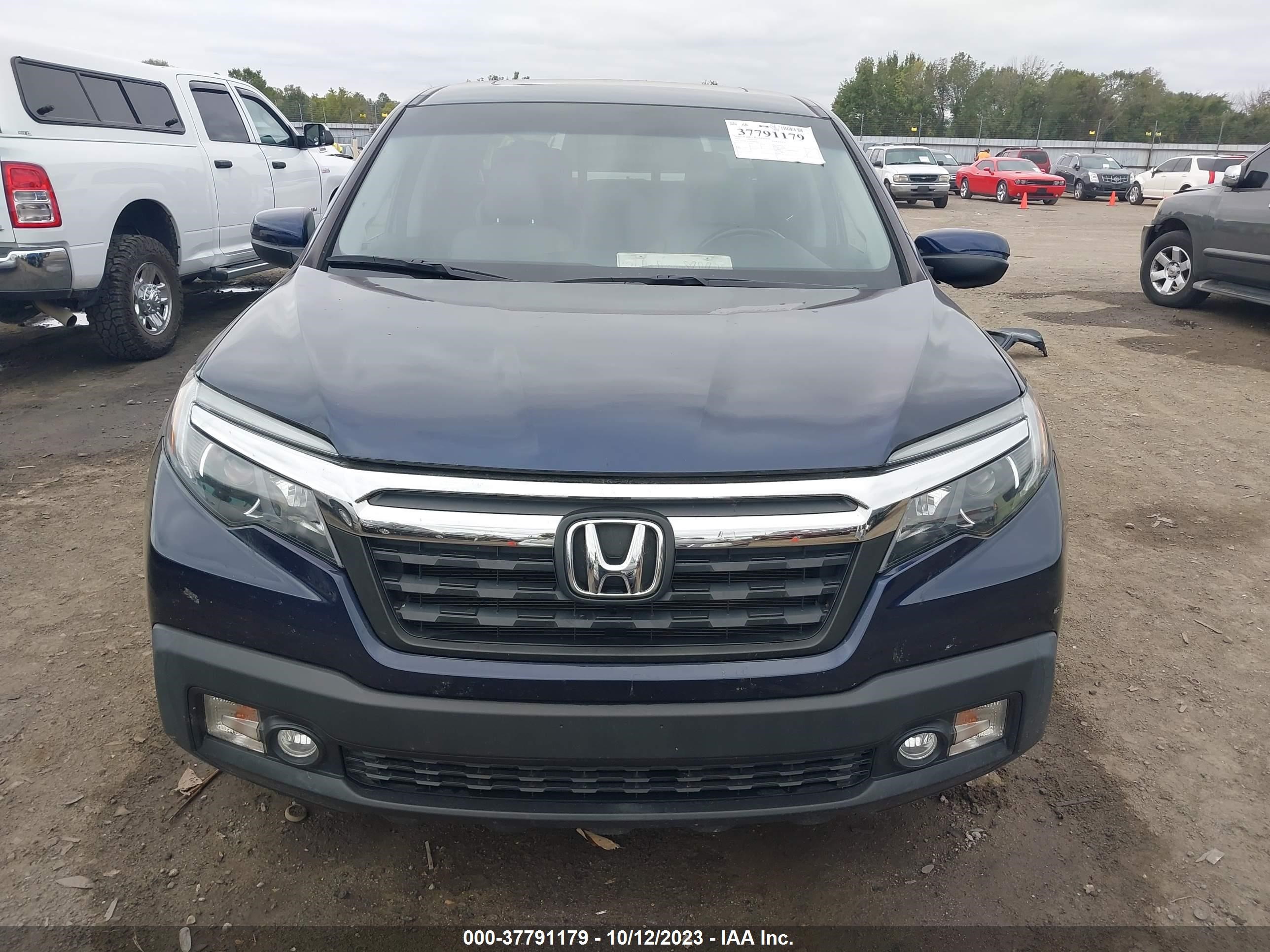 Photo 11 VIN: 5FPYK2F52KB007801 - HONDA RIDGELINE 