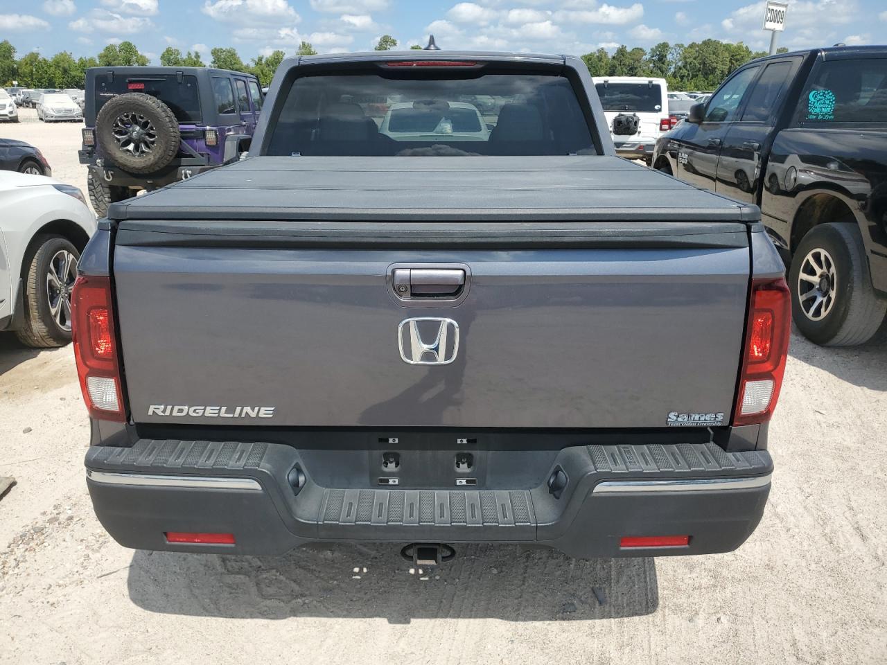 Photo 5 VIN: 5FPYK2F53HB003460 - HONDA RIDGELINE 